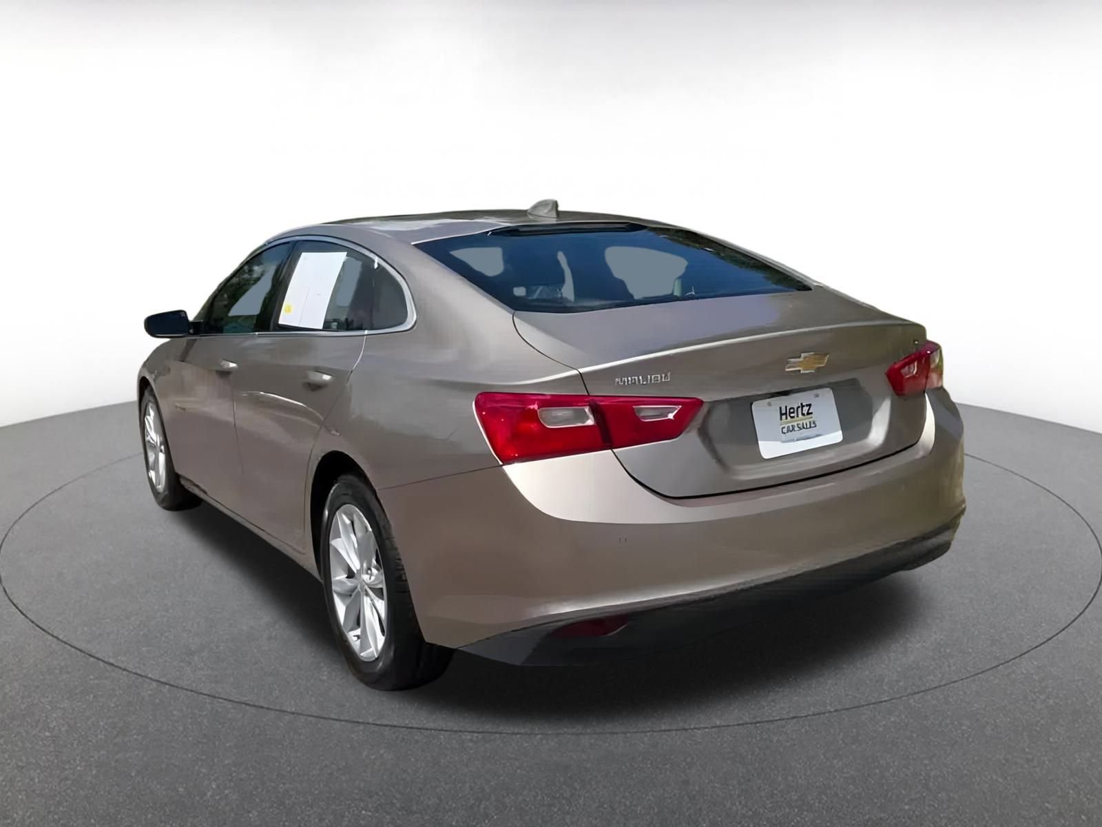 Thumbnail: 2024 Chevrolet Malibu - 10