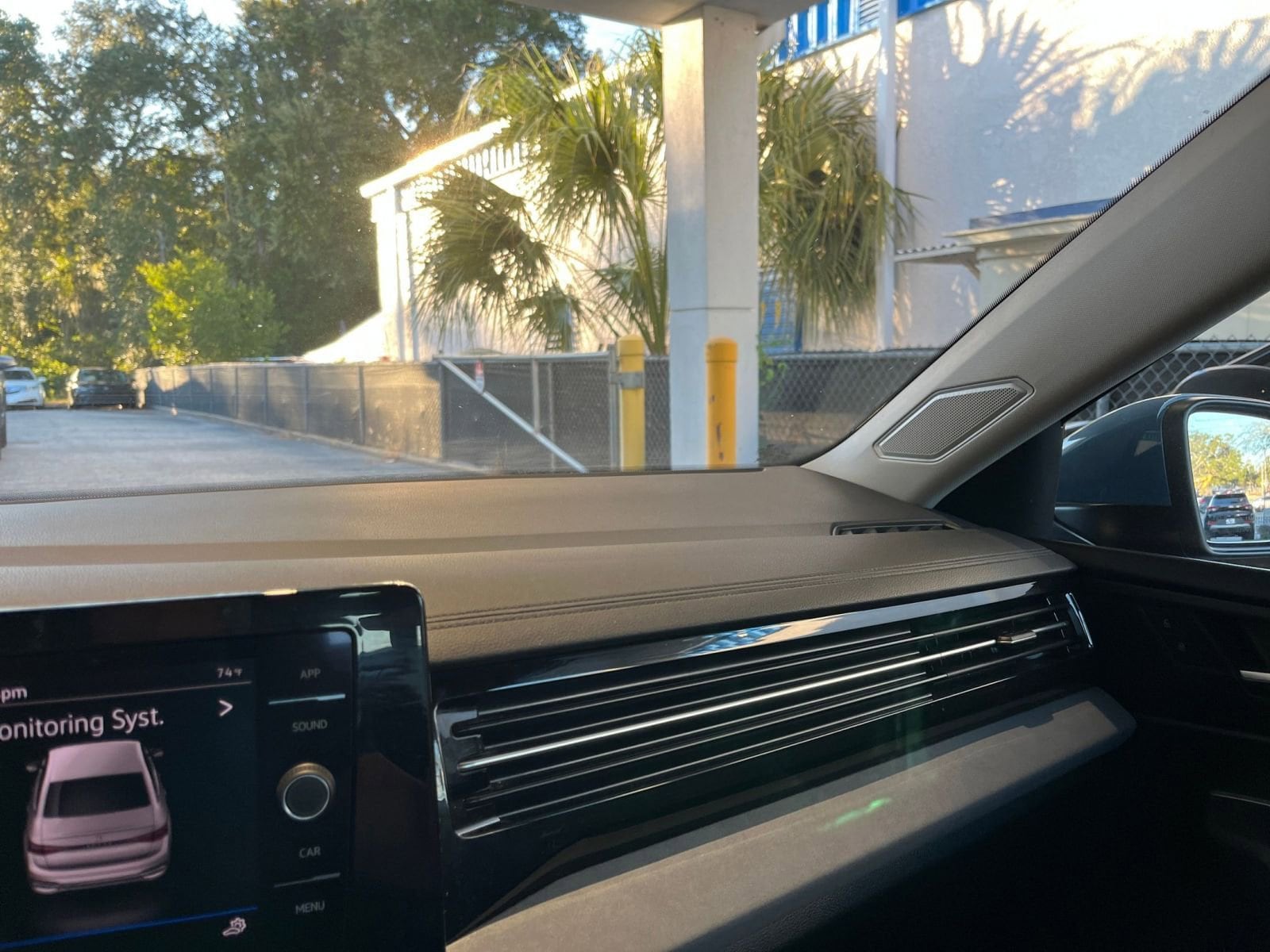 Thumbnail: 2025 Volkswagen Jetta - 35