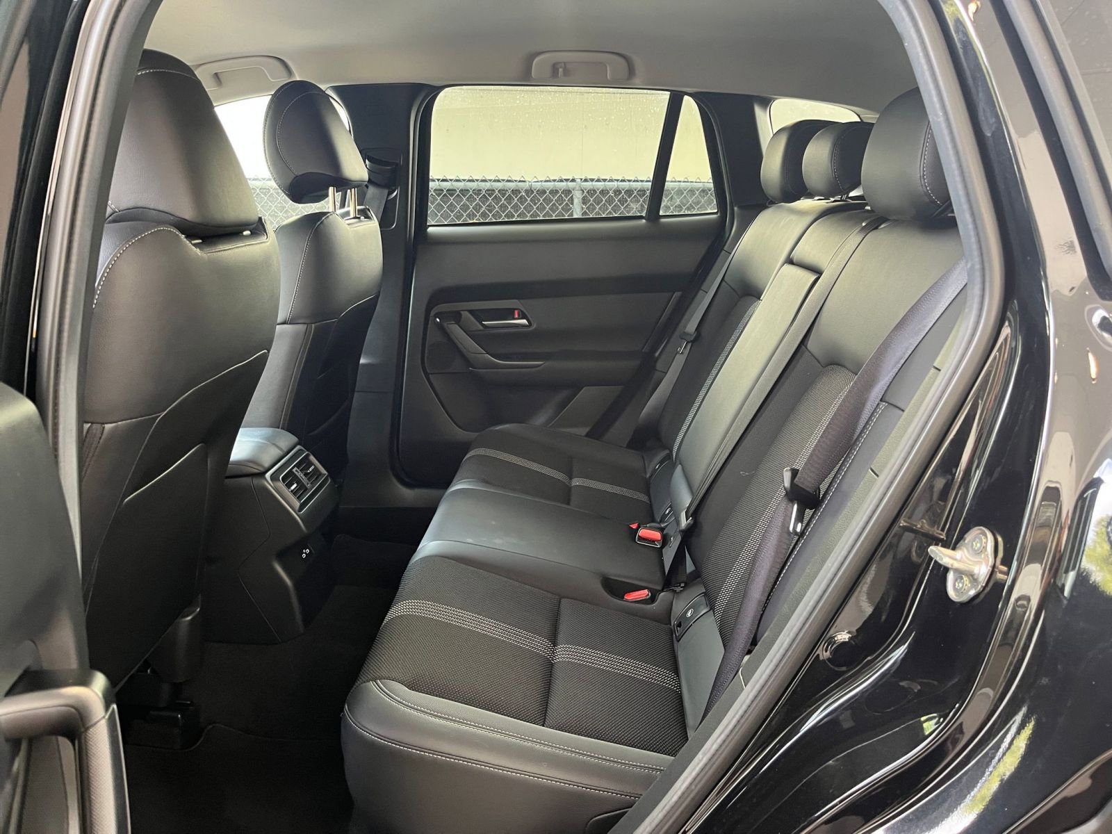 Thumbnail: 2025 Mazda CX-50 - 25