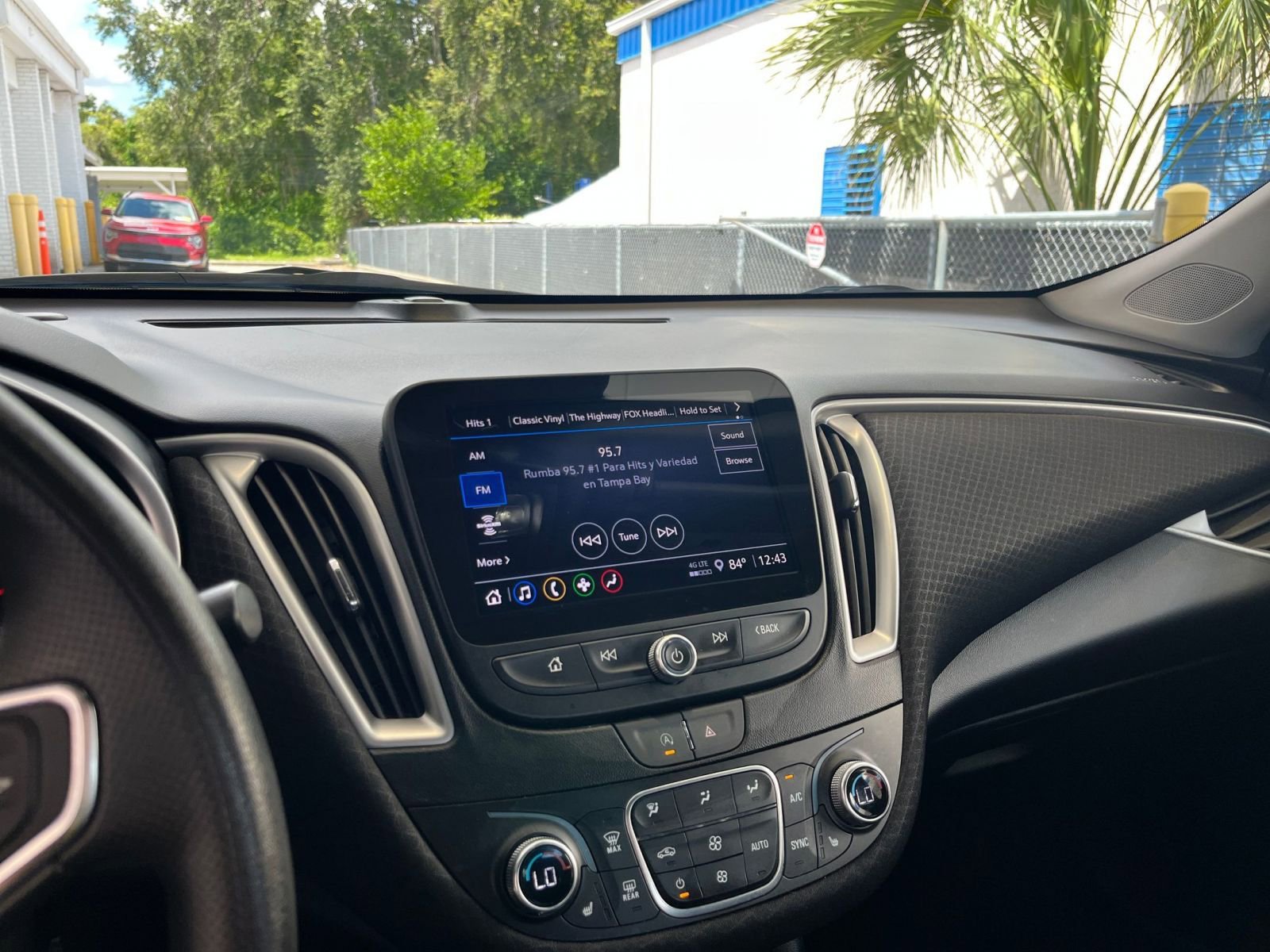 Thumbnail: 2024 Chevrolet Malibu - 18