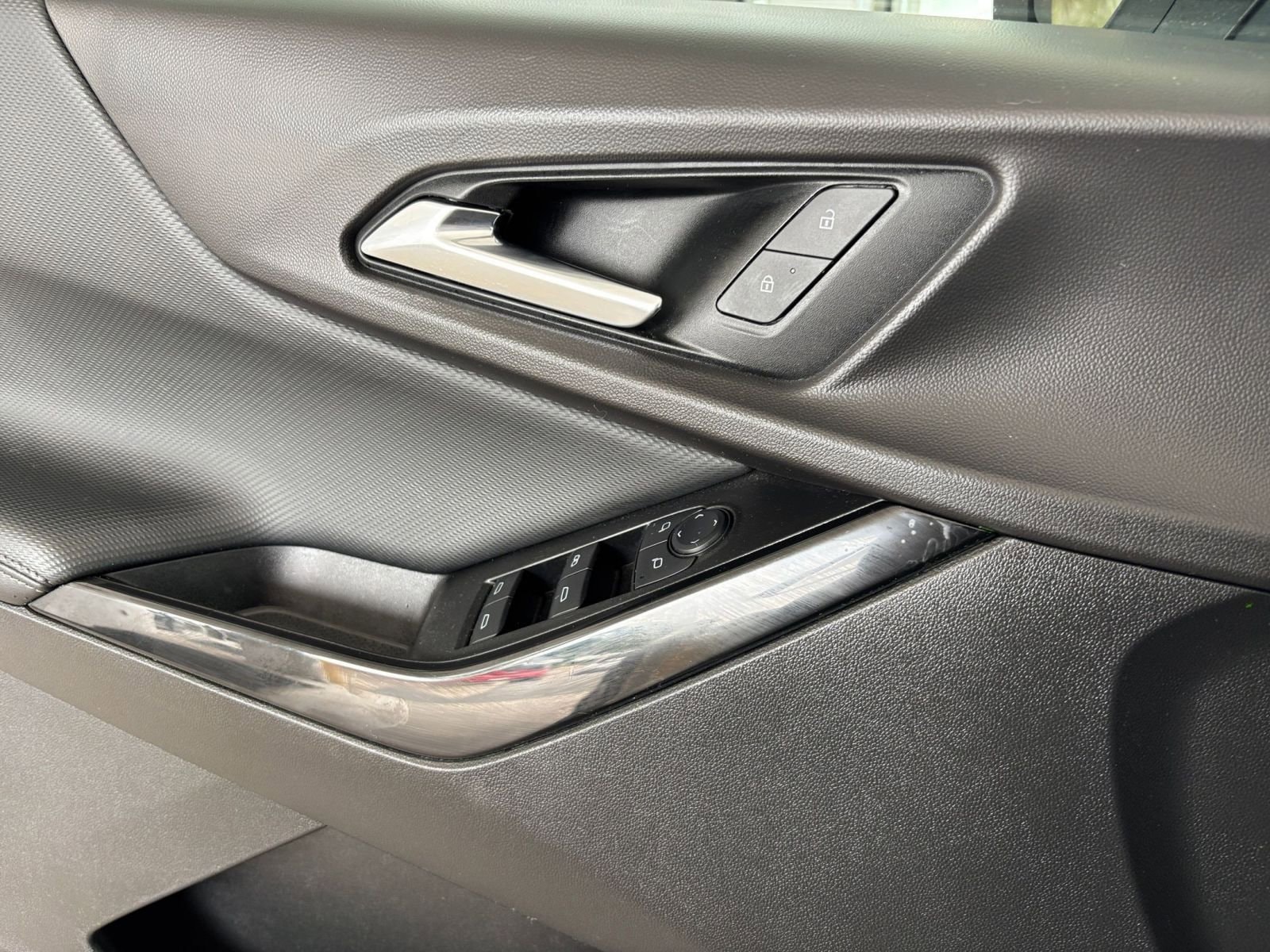 Thumbnail: 2025 Chevrolet Equinox - 18