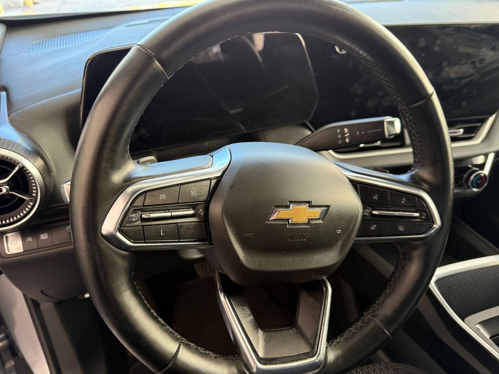 Thumbnail: 2025 Chevrolet Equinox - 28