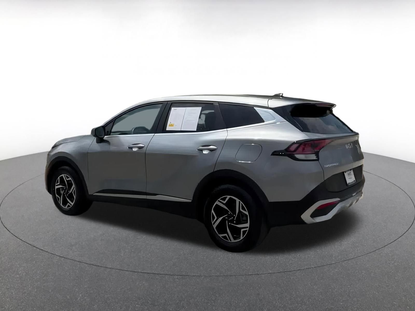 2024 Kia Sportage LX 10