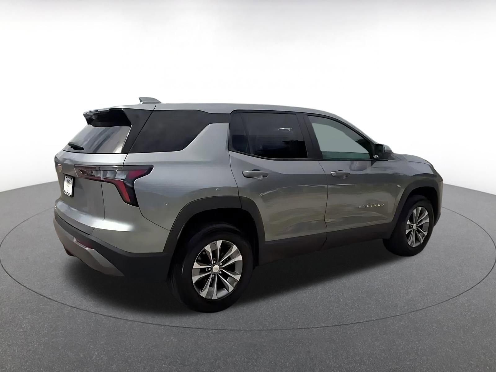 Thumbnail: 2025 Chevrolet Equinox - 14