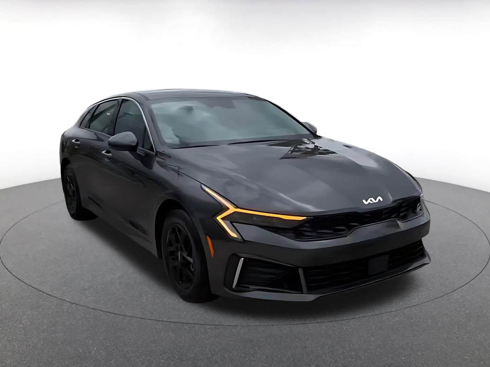 Thumbnail: 2025 Kia K5 - 3