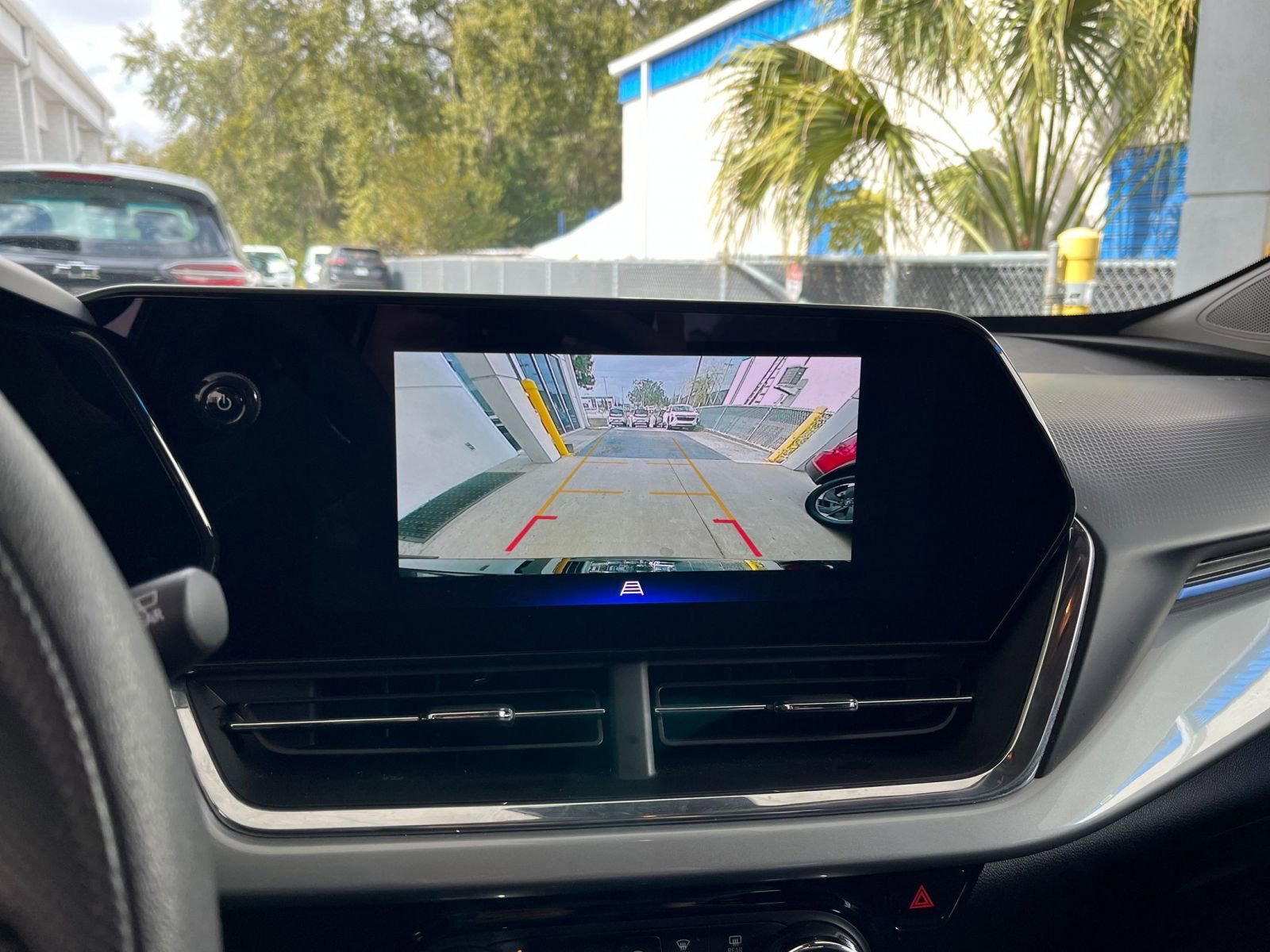 Thumbnail: 2025 Chevrolet Trax - 24