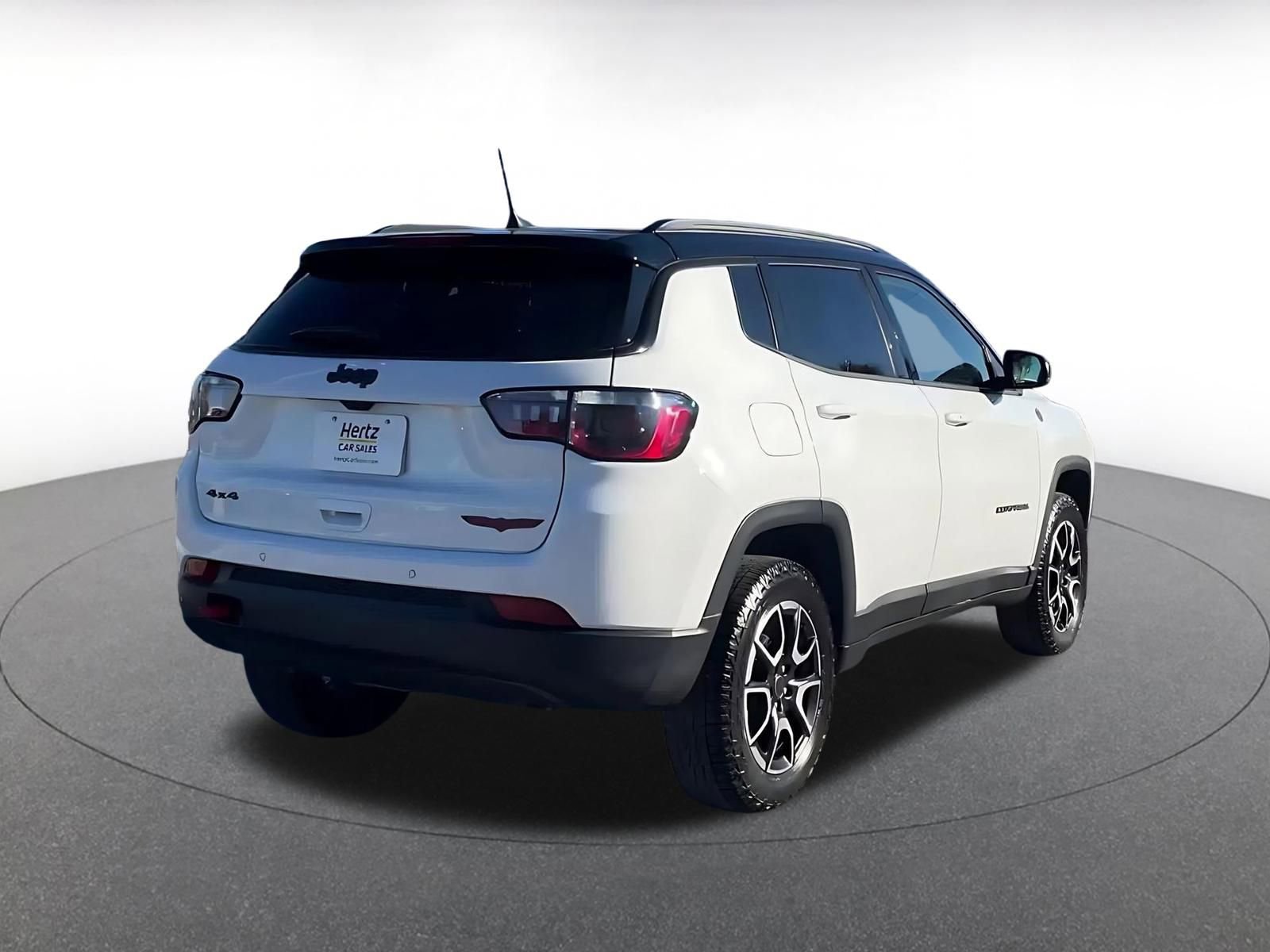 Thumbnail: 2025 Jeep Compass - 15