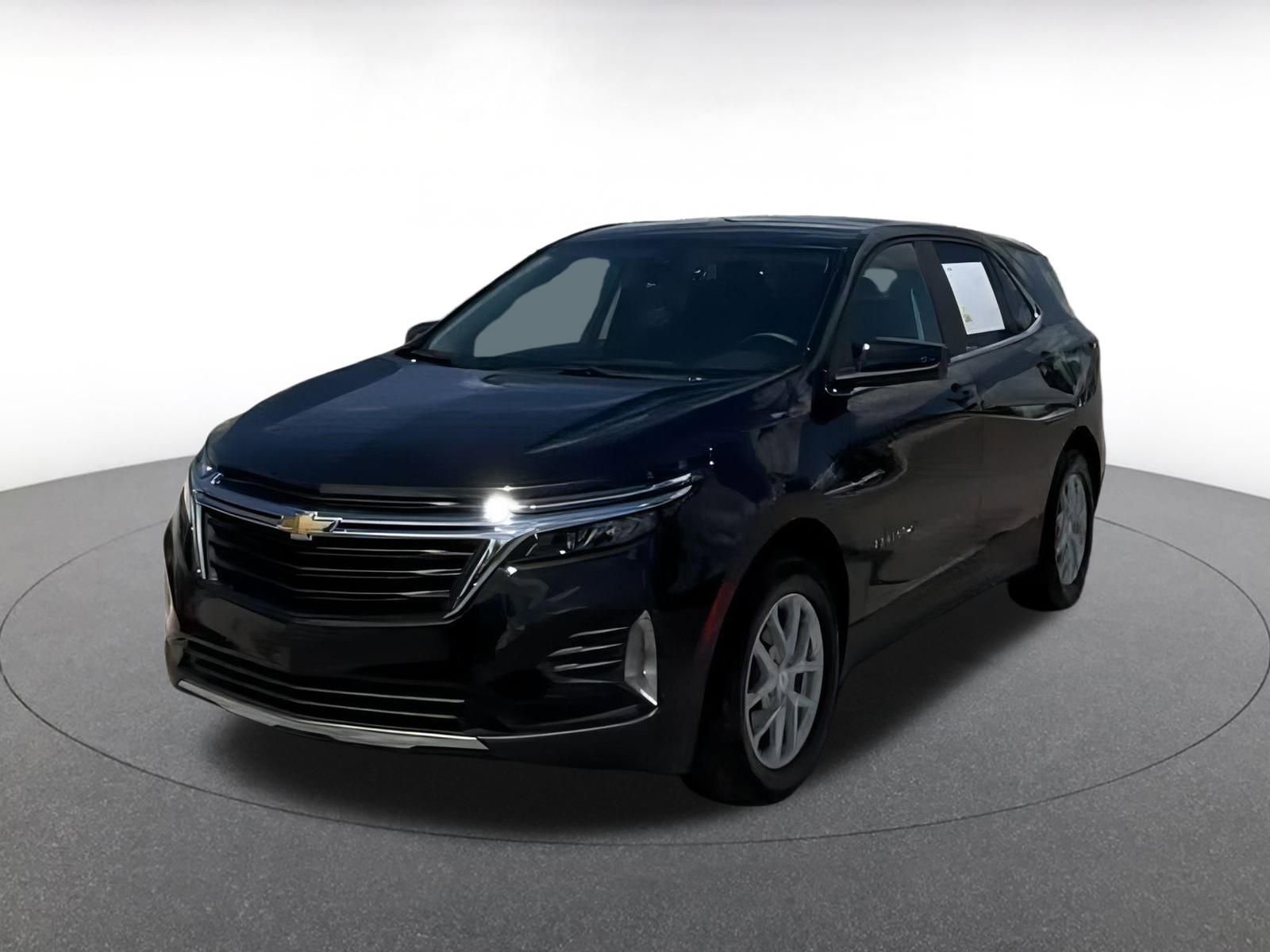 Thumbnail: 2024 Chevrolet Equinox - 3