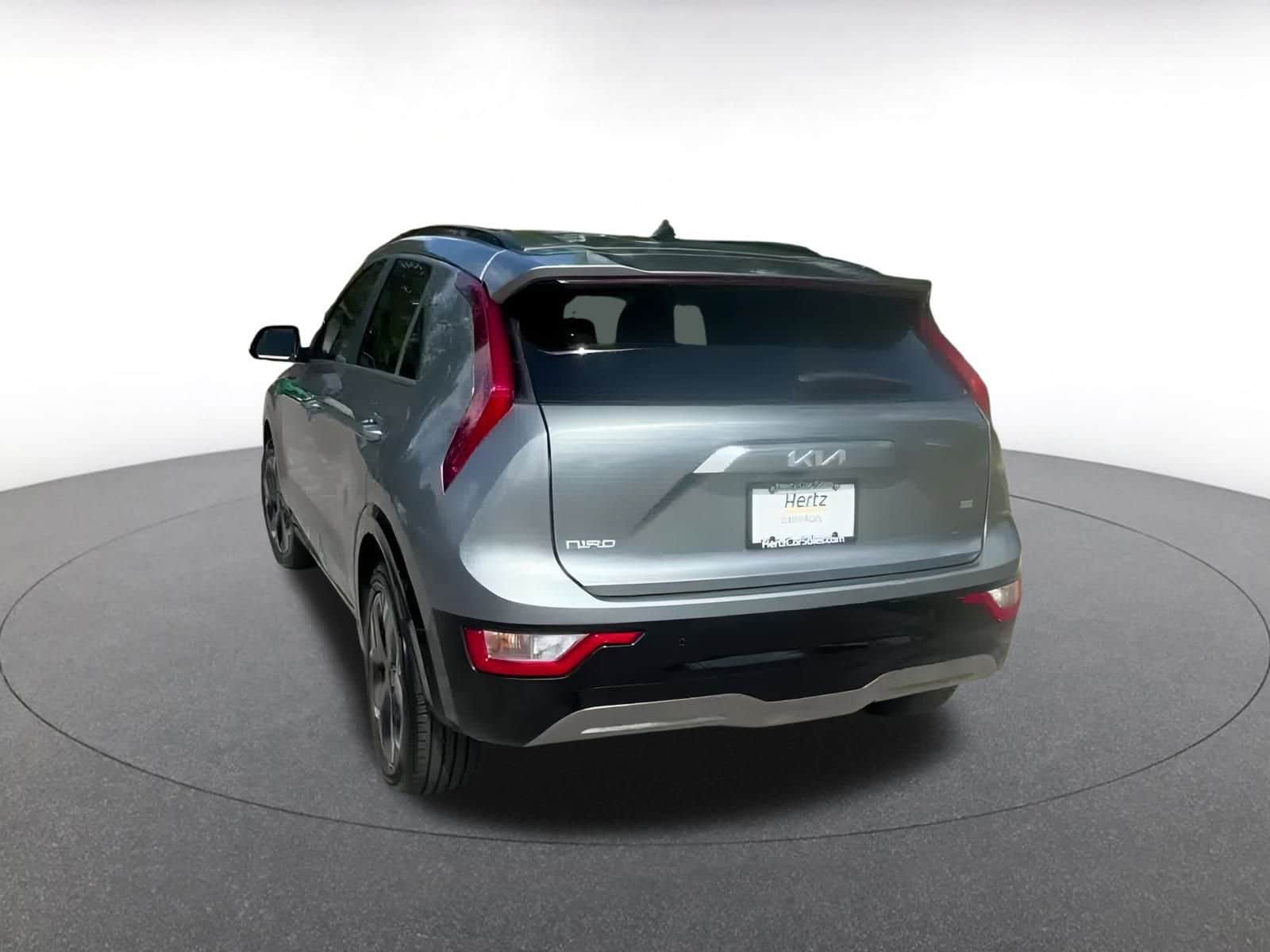 Thumbnail: 2023 Kia Niro - 11