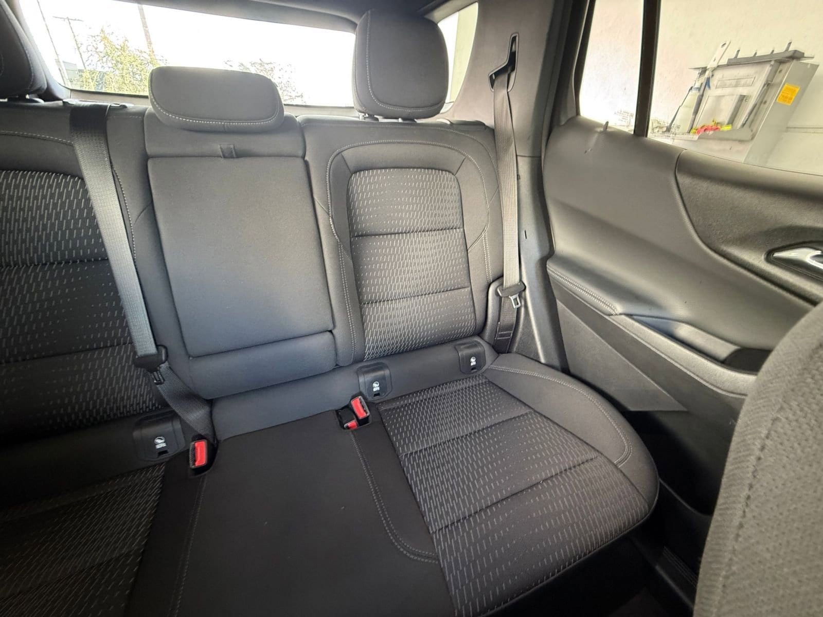 Thumbnail: 2025 Chevrolet Equinox - 35