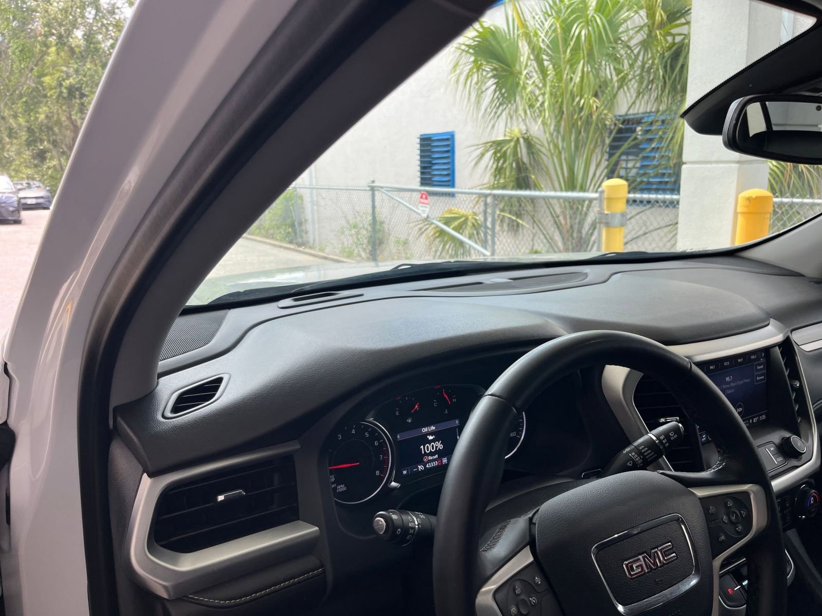 Thumbnail: 2023 GMC Acadia - 34