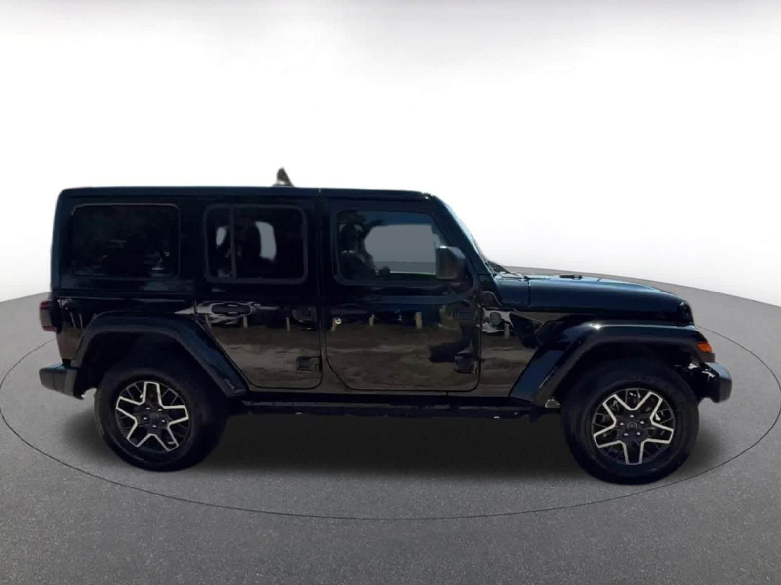 Thumbnail: 2025 Jeep Wrangler - 16