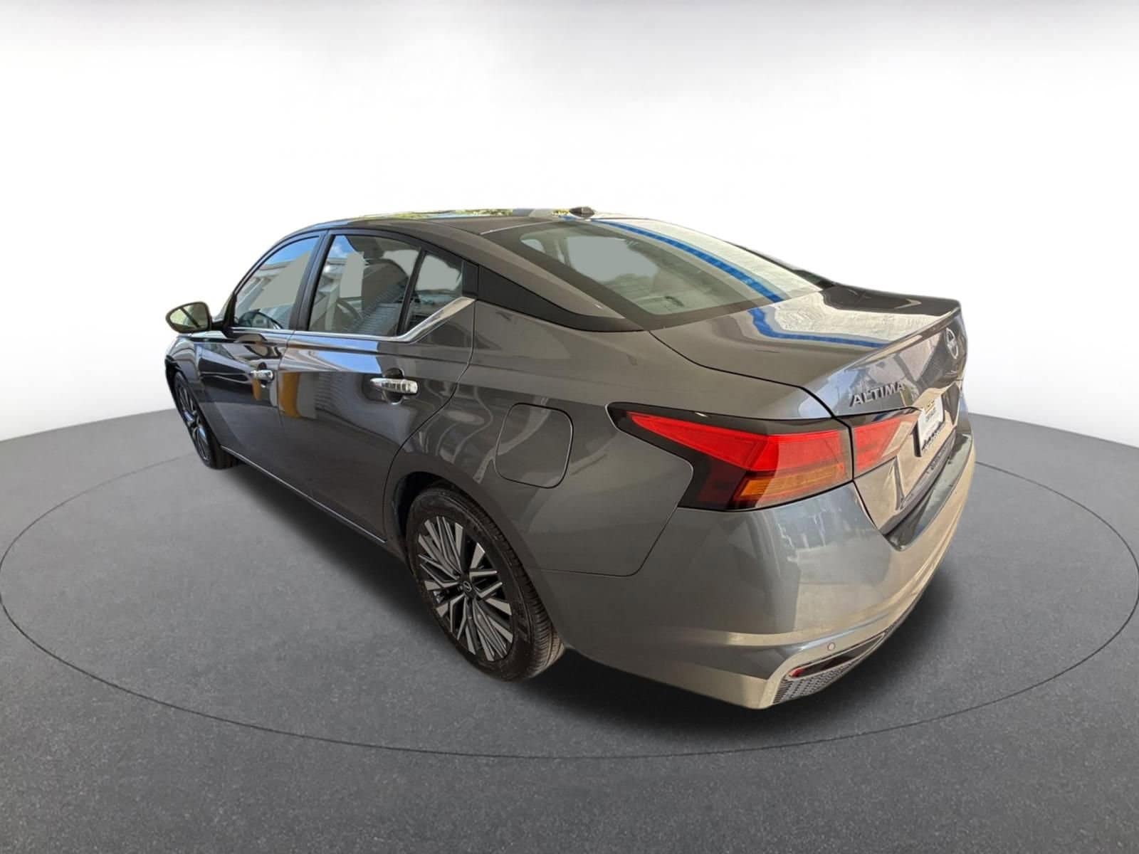 Thumbnail: 2025 Nissan Altima - 15