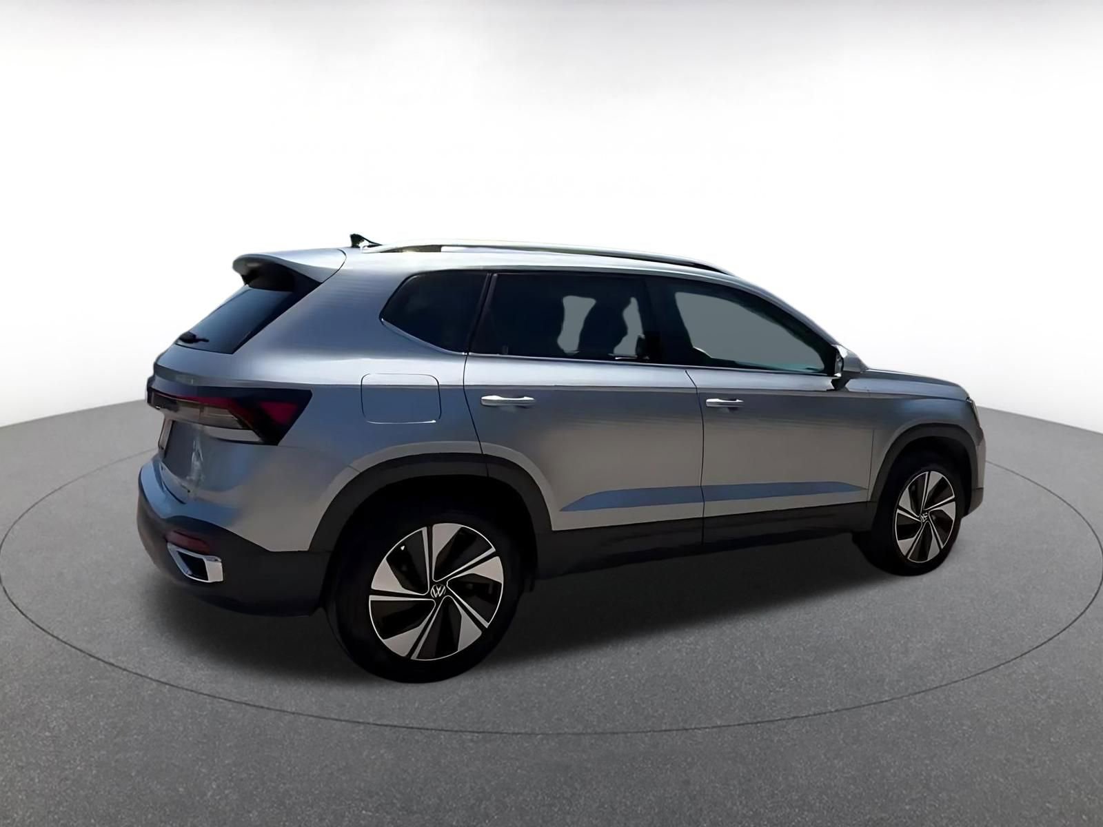 Thumbnail: 2025 Volkswagen Taos - 14