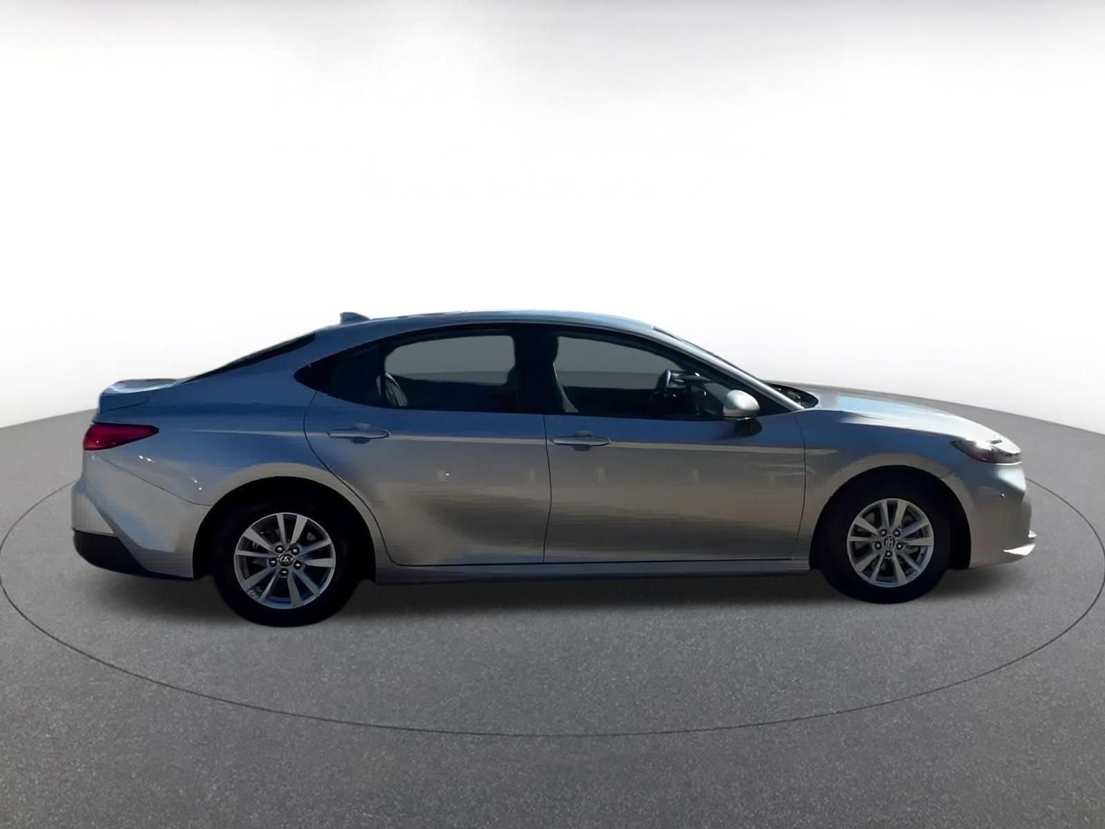 Thumbnail: 2025 Toyota Camry - 15