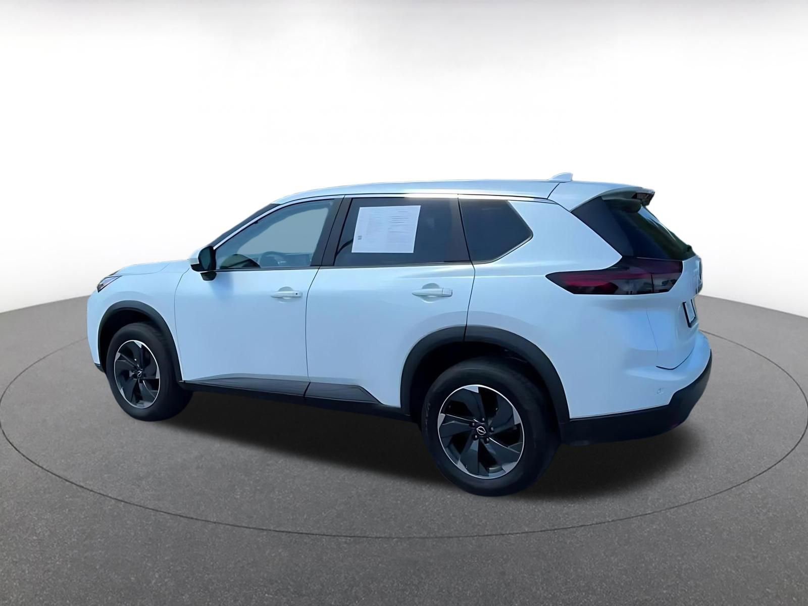 Thumbnail: 2025 Nissan Rogue - 10