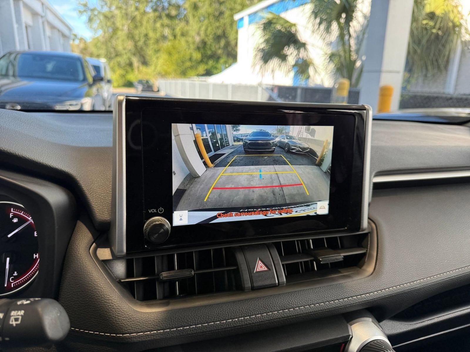 Thumbnail: 2025 Toyota RAV4 - 17