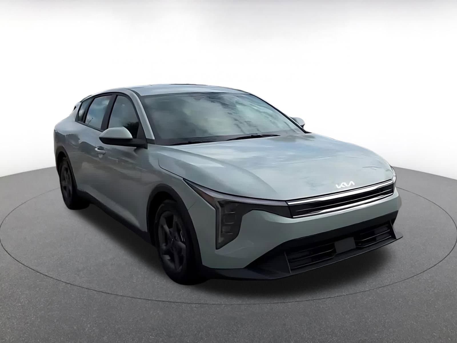 Thumbnail: 2025 Kia K4 - 3