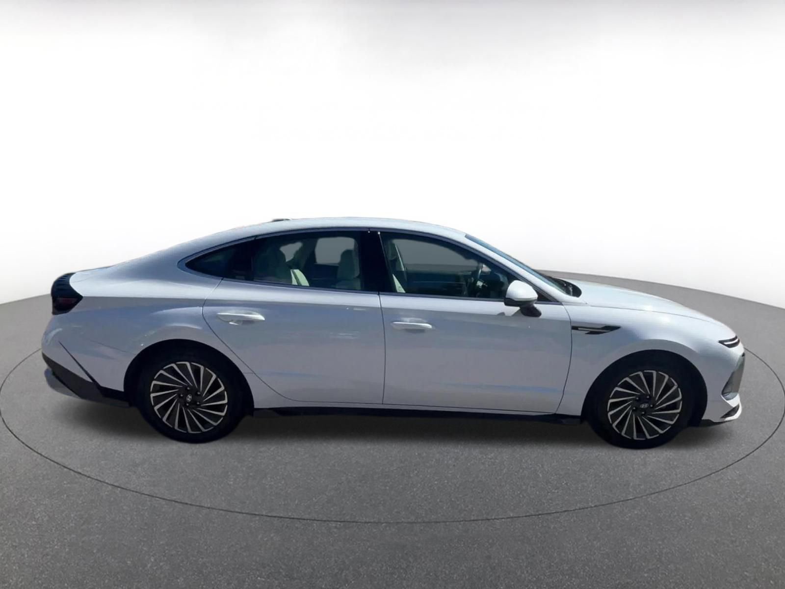 Thumbnail: 2025 Hyundai Sonata - 15