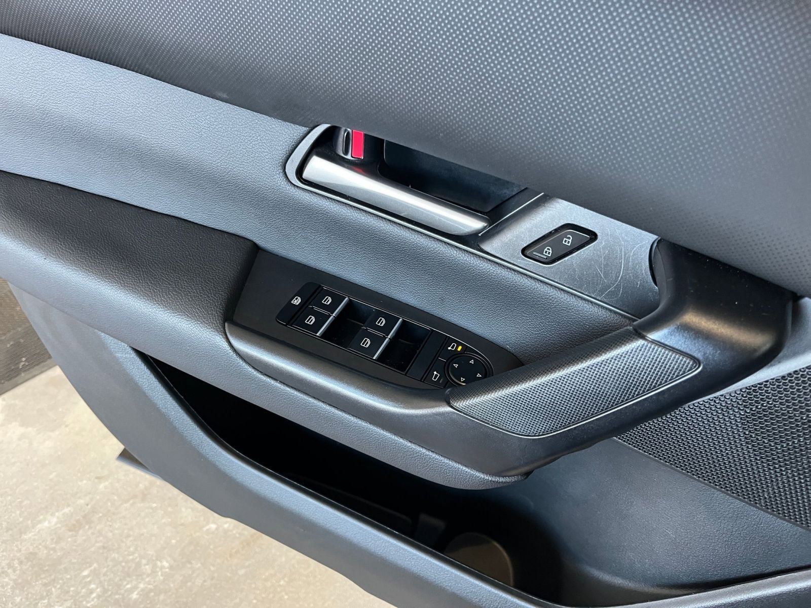 Thumbnail: 2025 Mazda CX-50 - 20