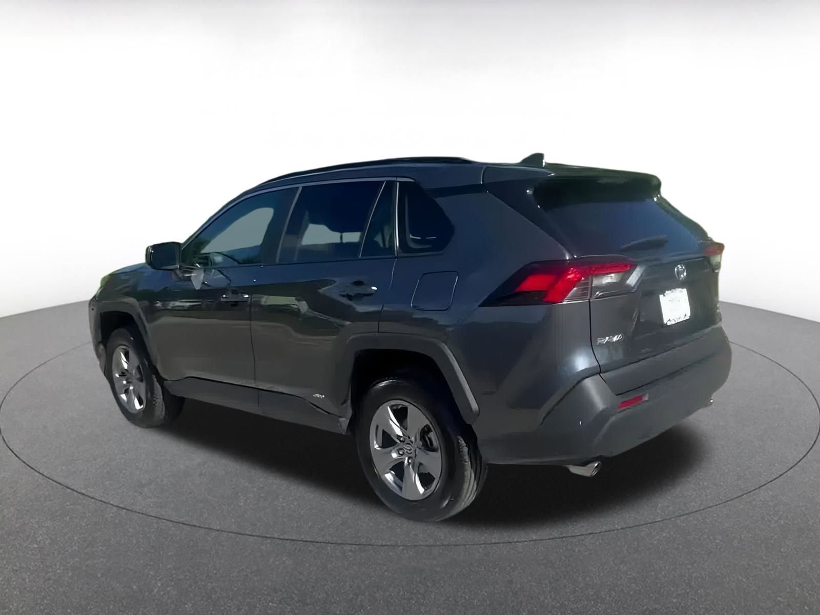 Thumbnail: 2024 Toyota RAV4 - 10