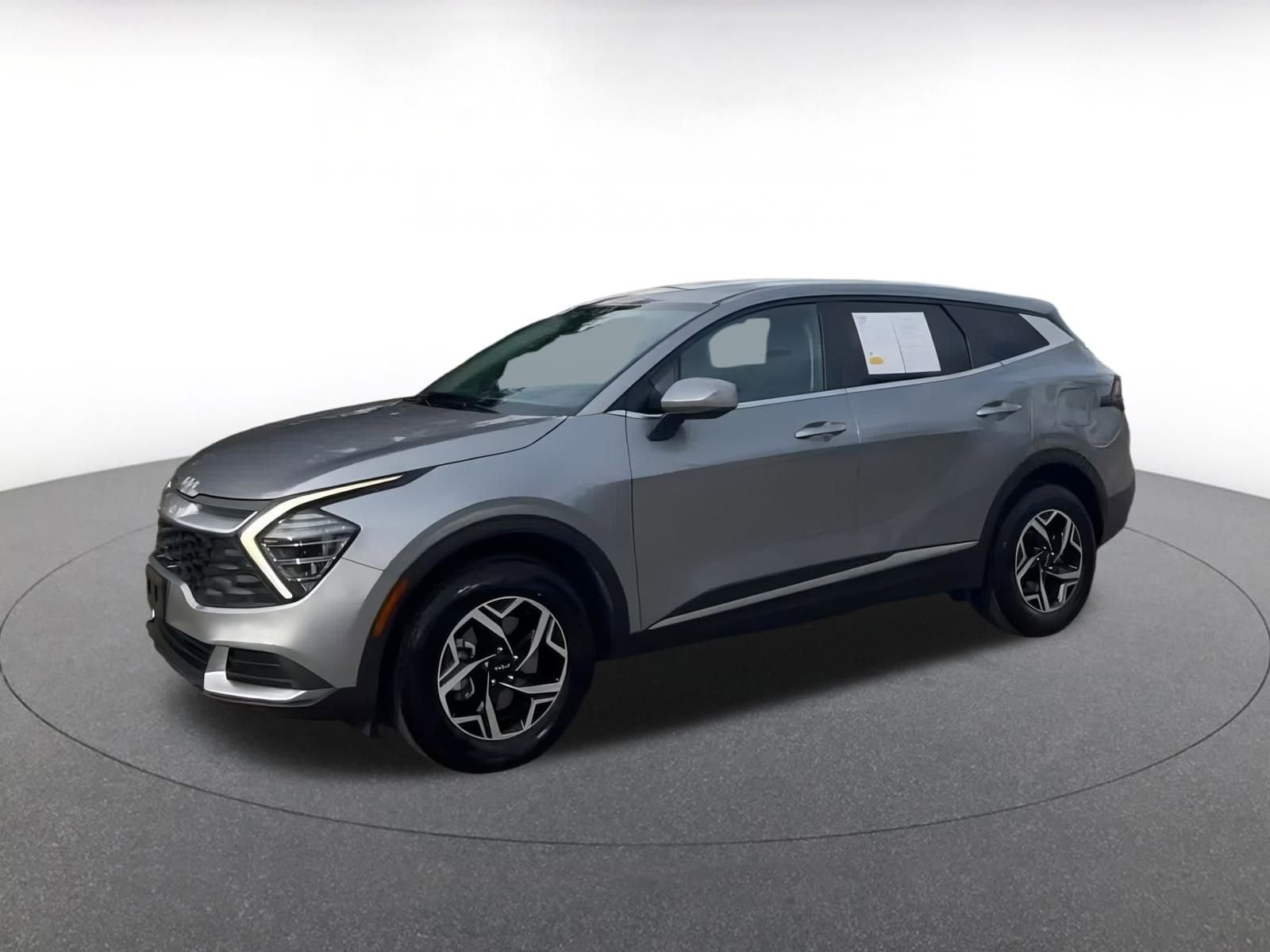 Thumbnail: 2024 Kia Sportage - 8