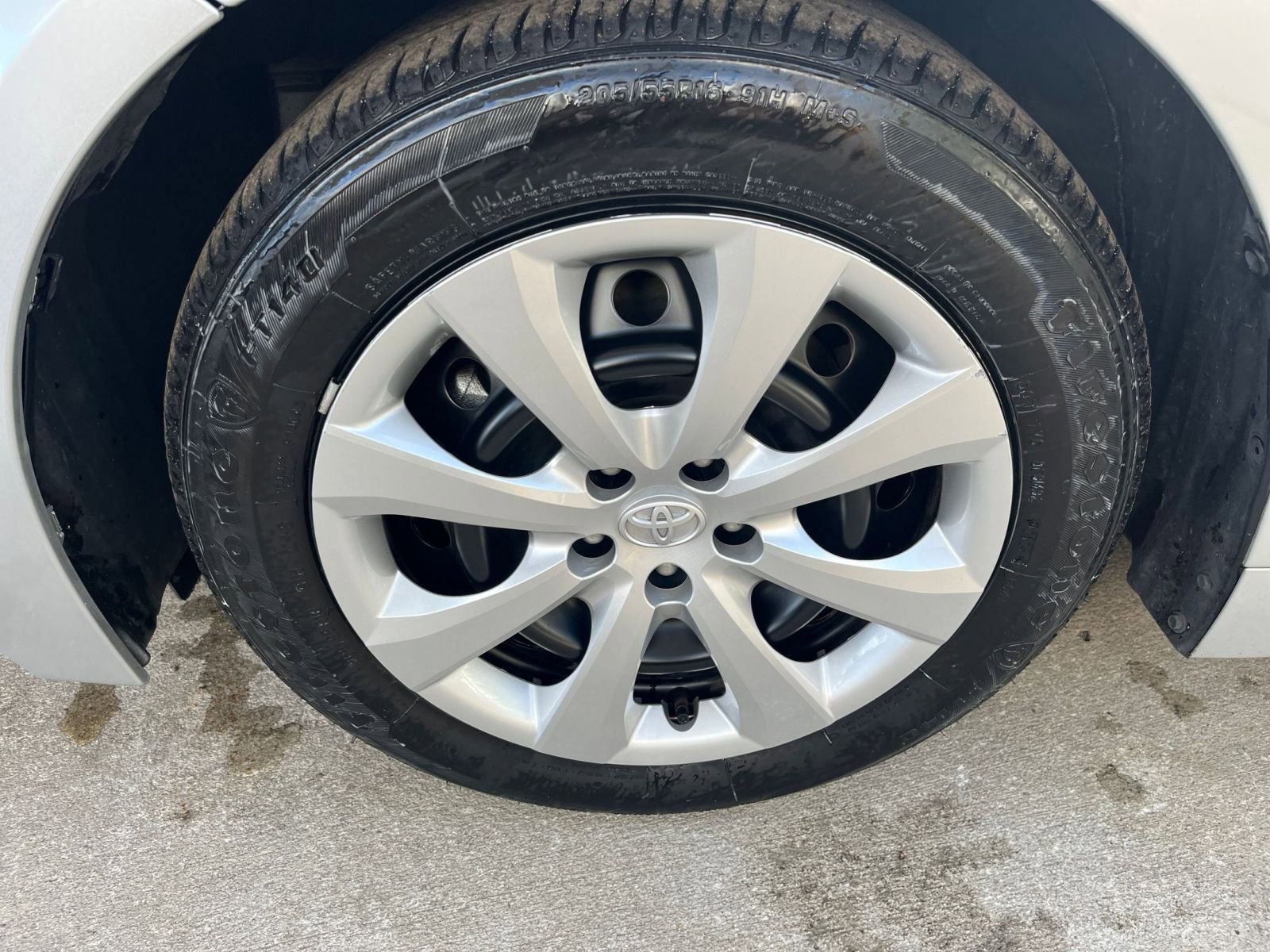 Thumbnail: 2025 Toyota Corolla - 30