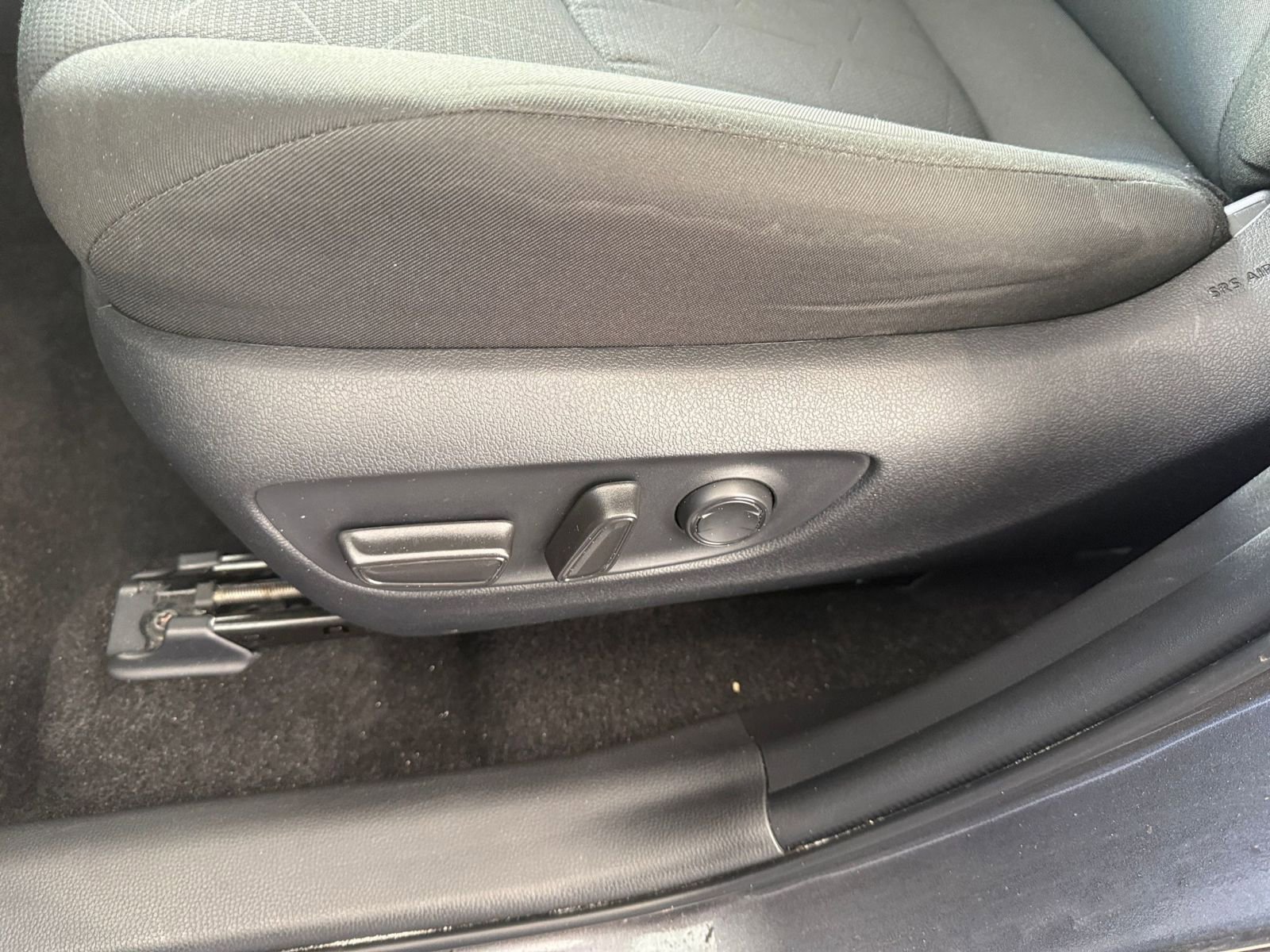 Thumbnail: 2025 Toyota RAV4 - 23