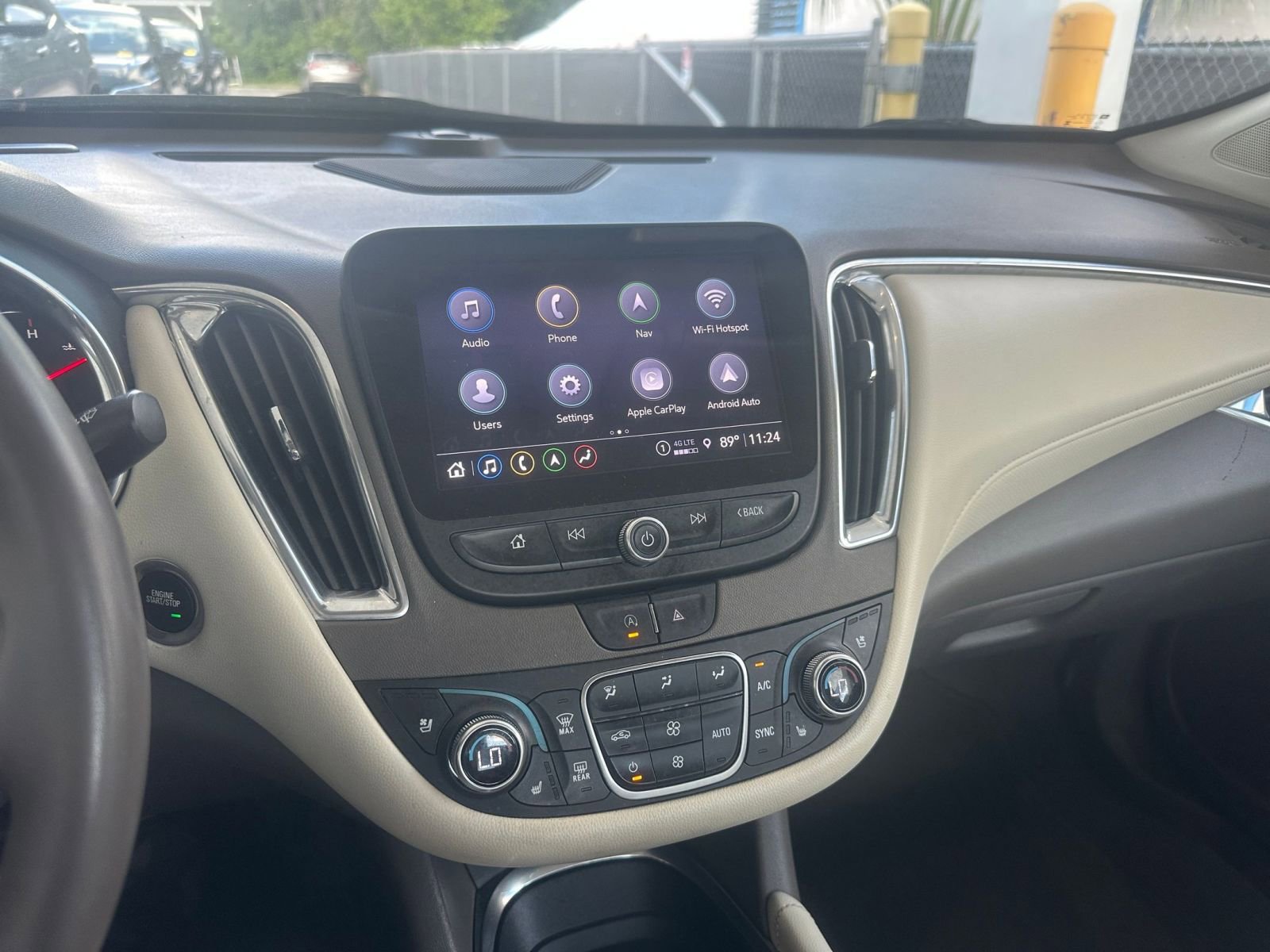 Thumbnail: 2024 Chevrolet Malibu - 21