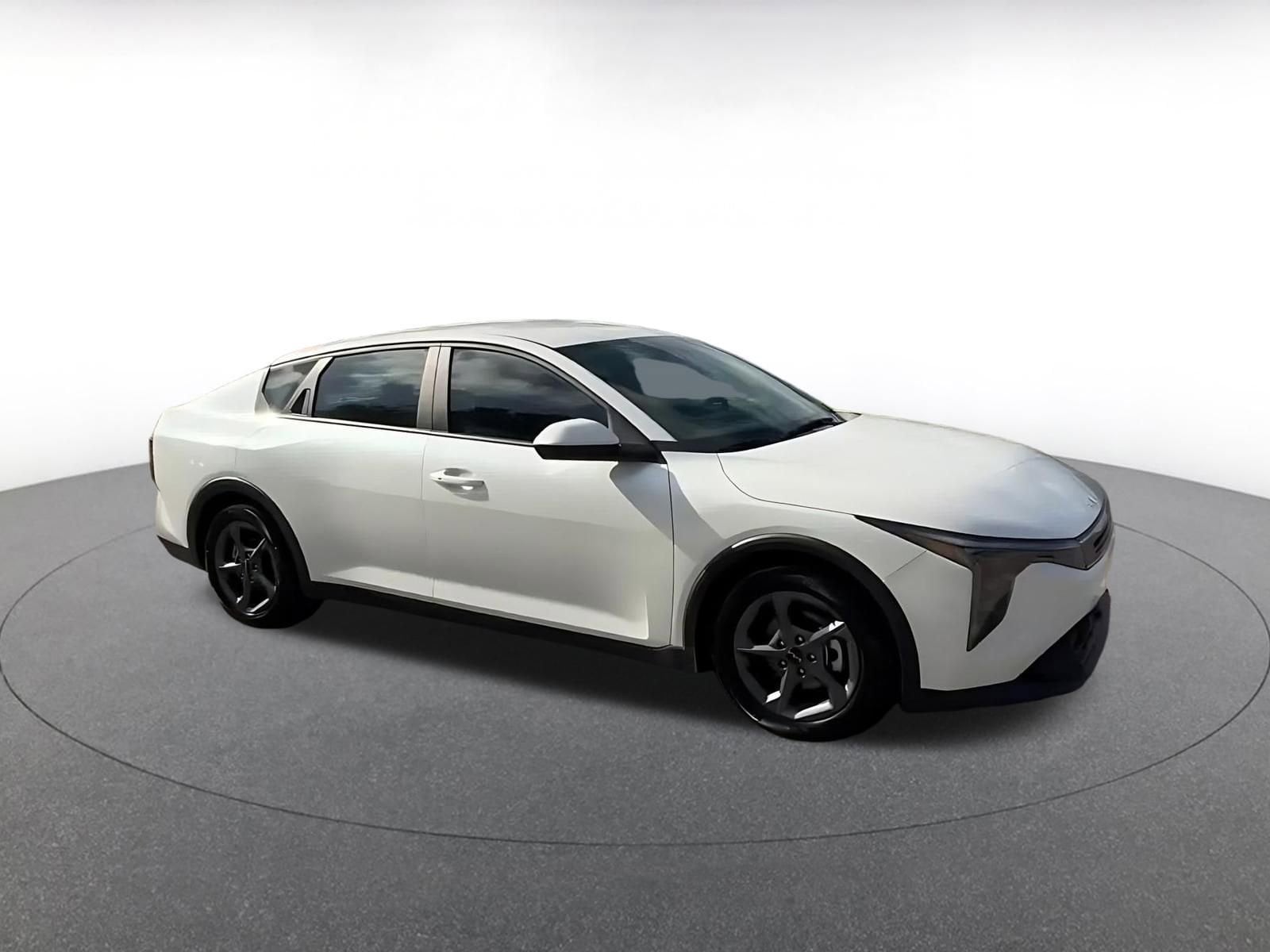 Thumbnail: 2025 Kia K4 - 2