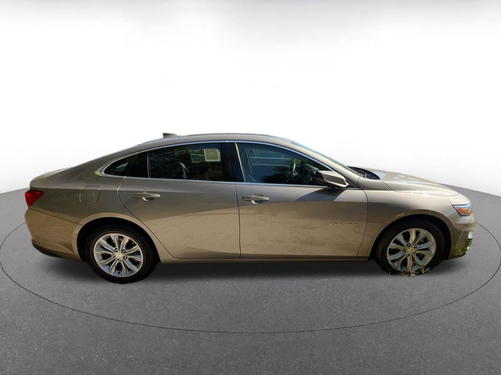 Thumbnail: 2024 Chevrolet Malibu - 8