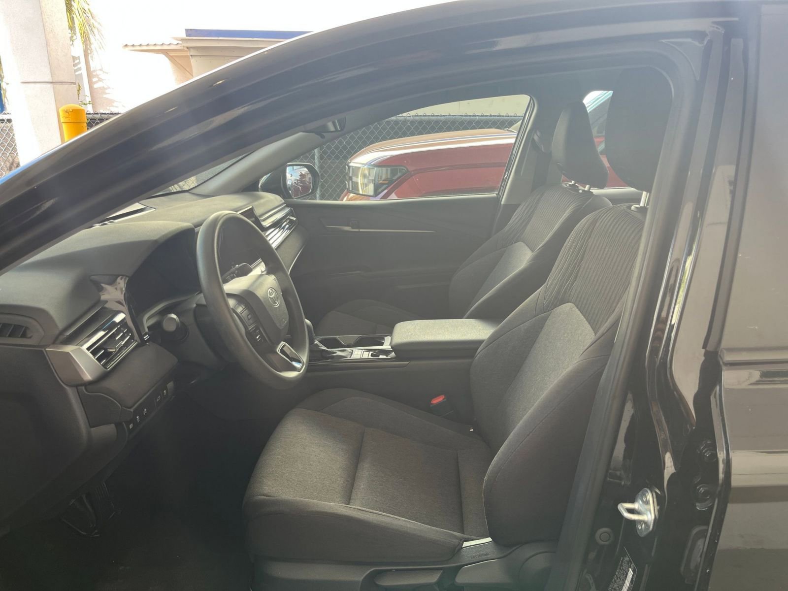 Thumbnail: 2025 Toyota Camry - 27