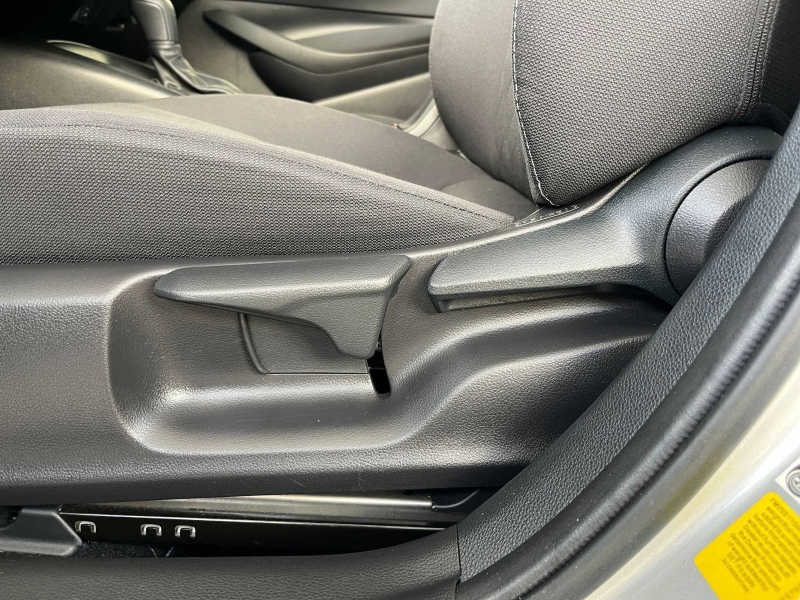 Thumbnail: 2025 Toyota Corolla - 23