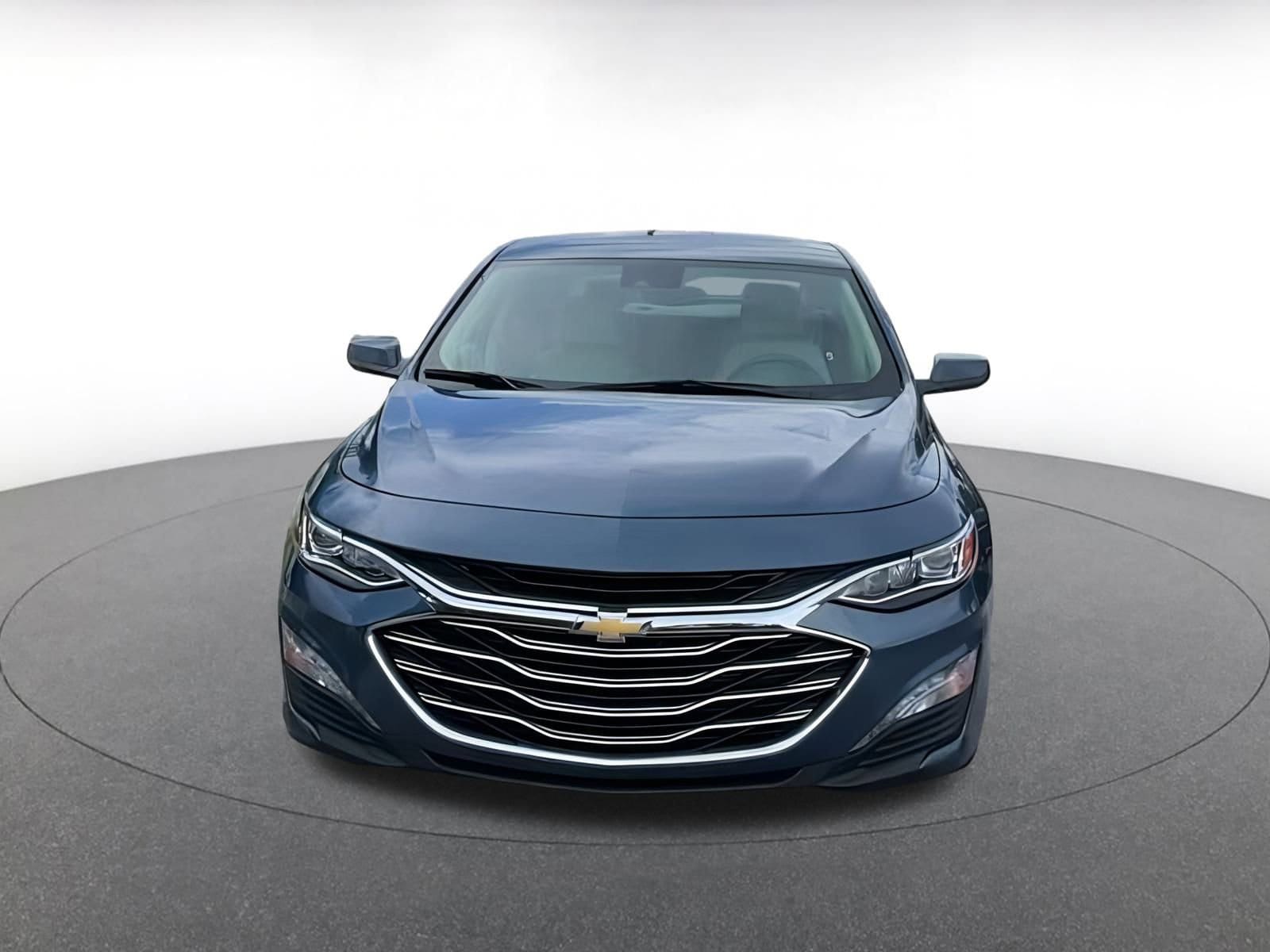 Thumbnail: 2024 Chevrolet Malibu - 4