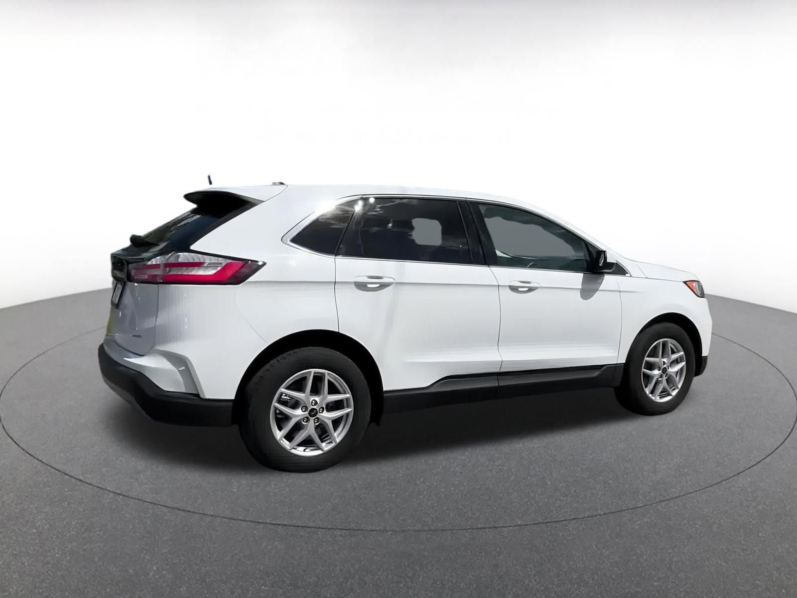 Thumbnail: 2024 Ford Edge - 13