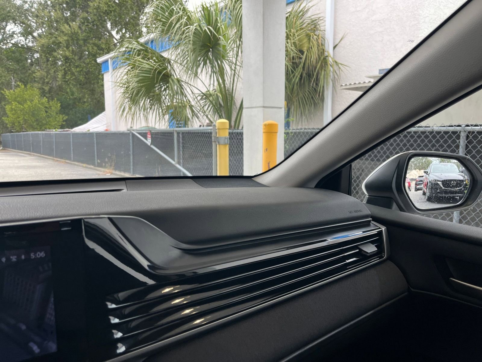 Thumbnail: 2025 Toyota Camry - 35