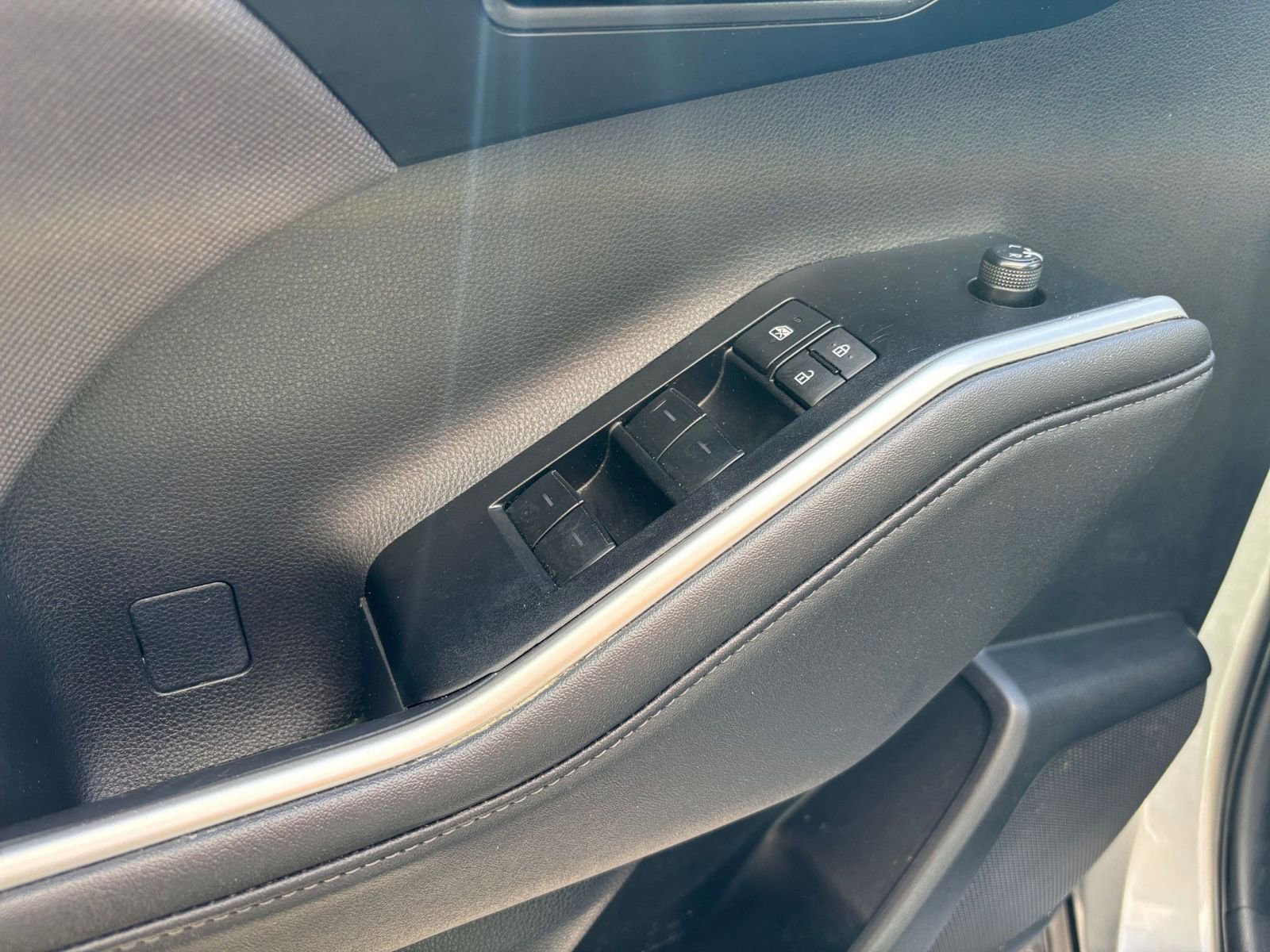 Thumbnail: 2025 Toyota Highlander - 18