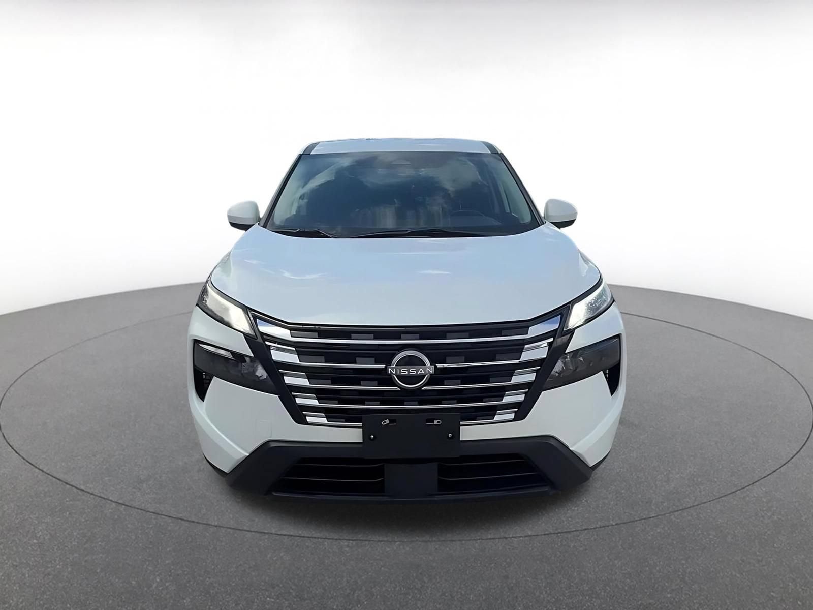 Thumbnail: 2025 Nissan Rogue - 4