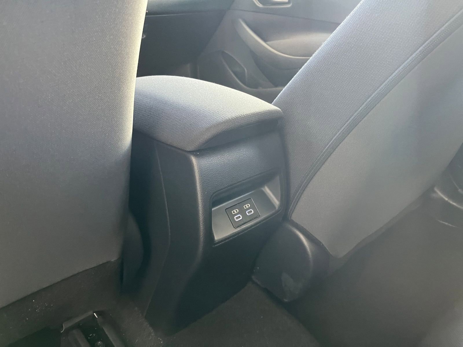 Thumbnail: 2025 Toyota Corolla - 24