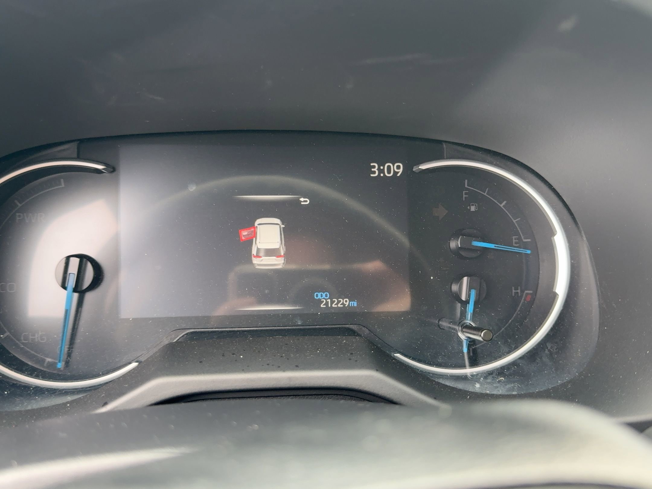 Thumbnail: 2025 Toyota RAV4 - 21