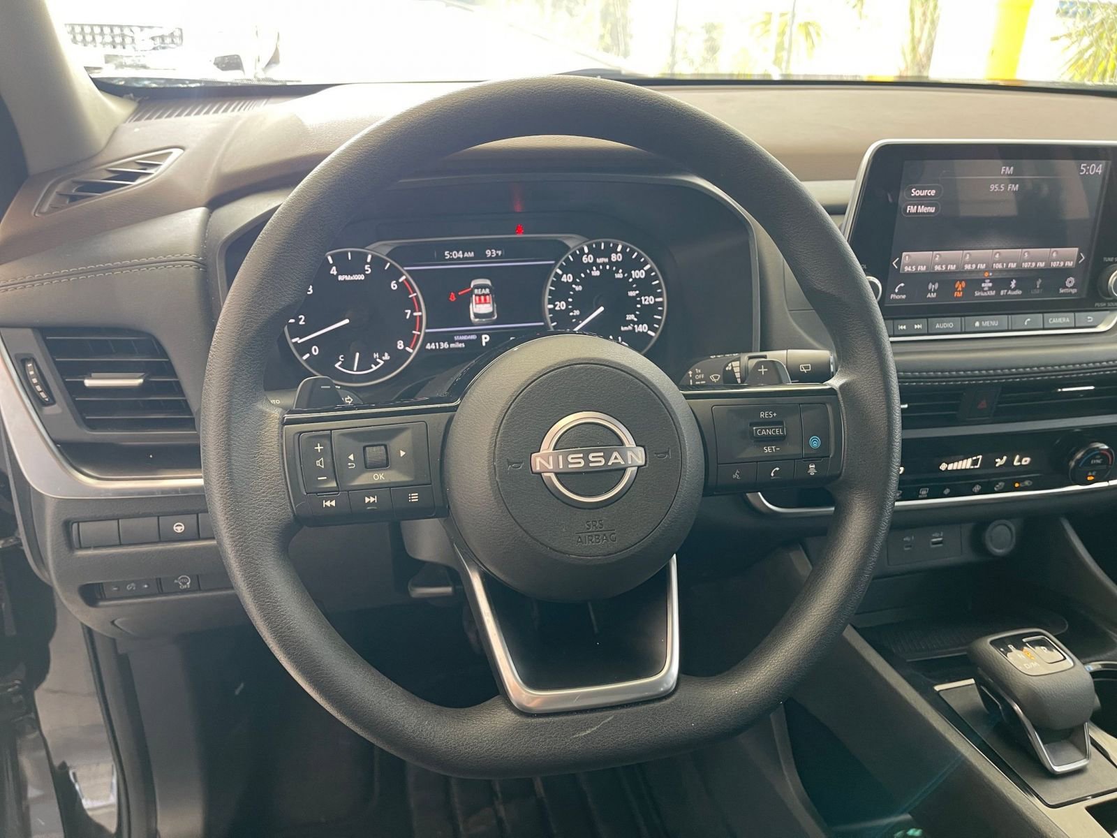 2023 Nissan Rogue SV 28