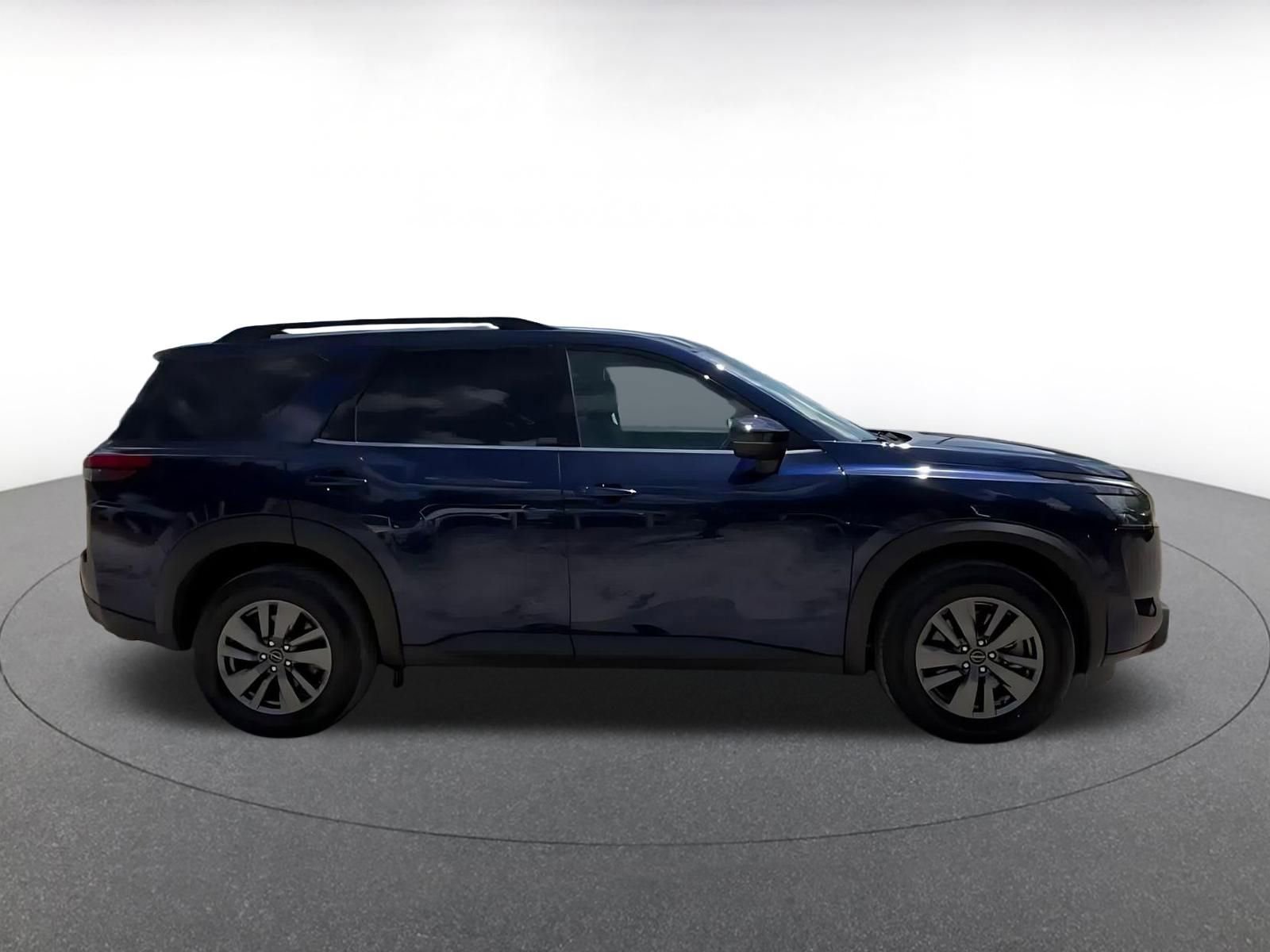 Thumbnail: 2025 Nissan Pathfinder - 16