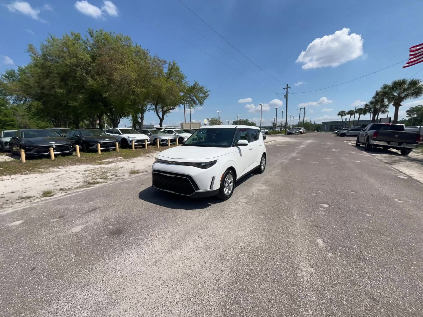 Thumbnail: 2025 Kia Soul - 16