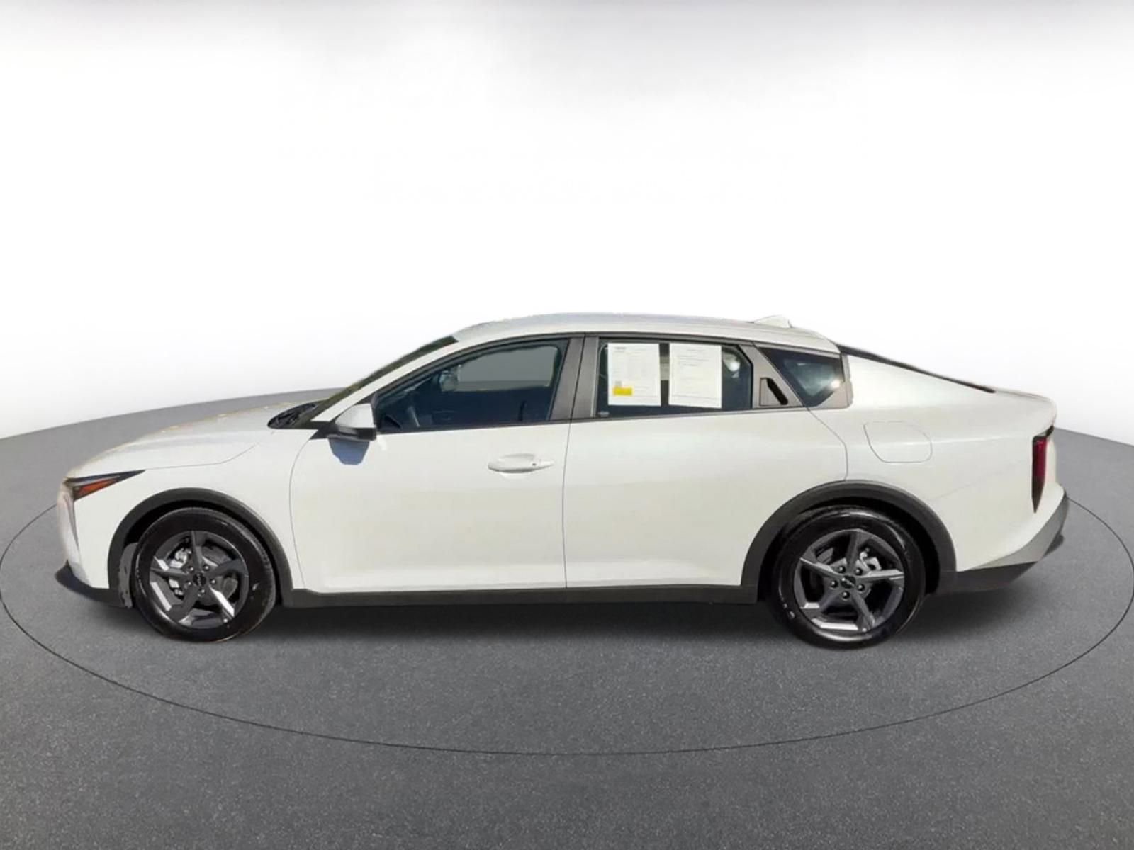 Thumbnail: 2025 Kia K4 - 9