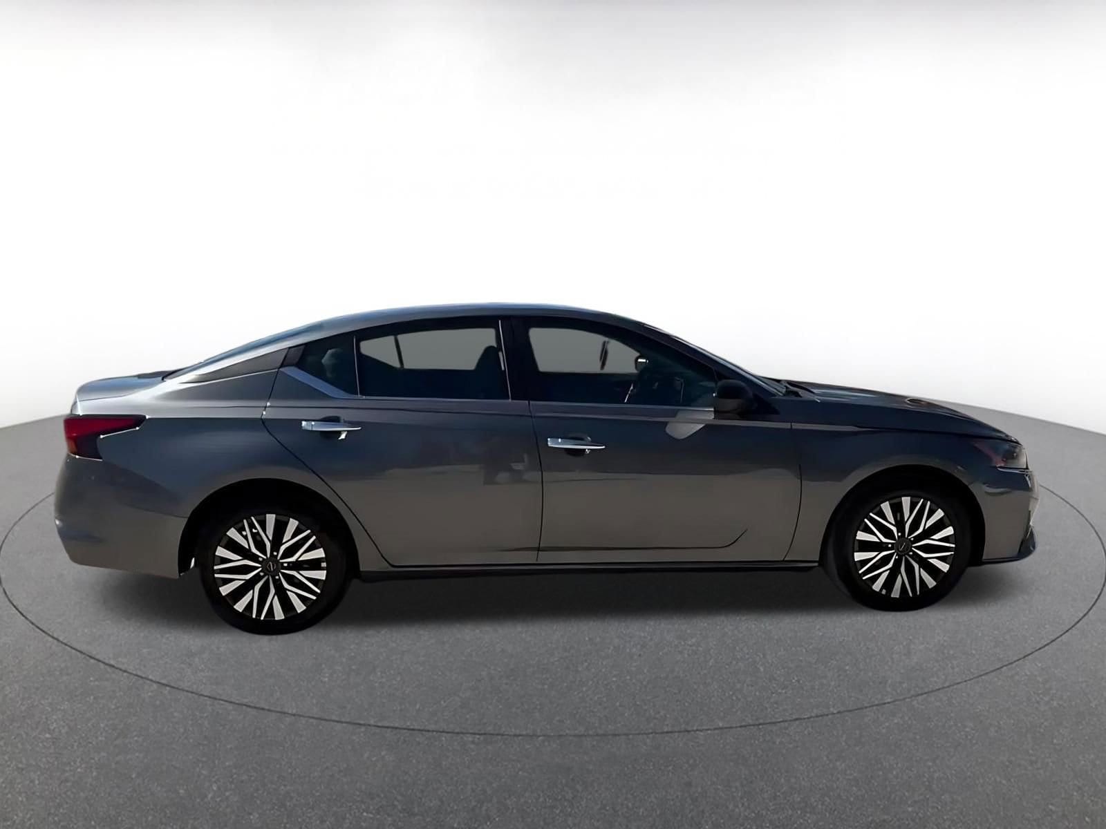 Thumbnail: 2025 Nissan Altima - 16