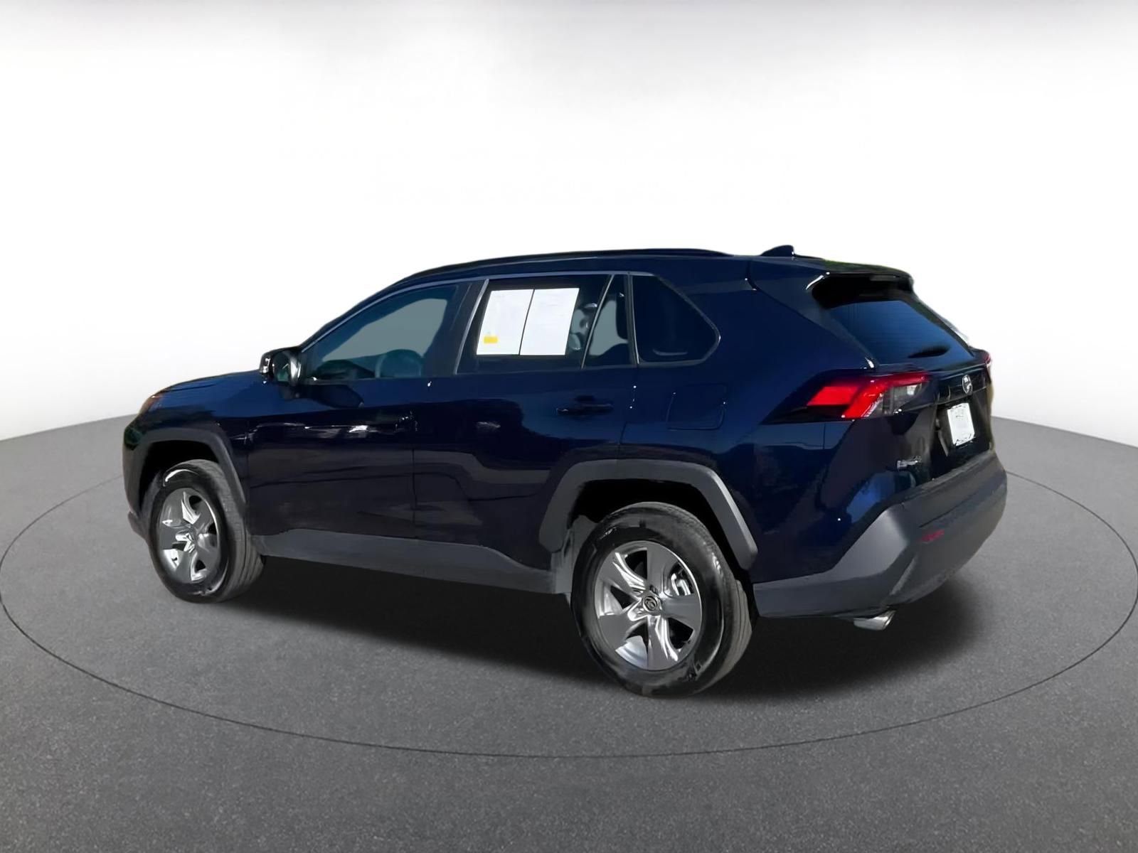 Thumbnail: 2025 Toyota RAV4 - 10