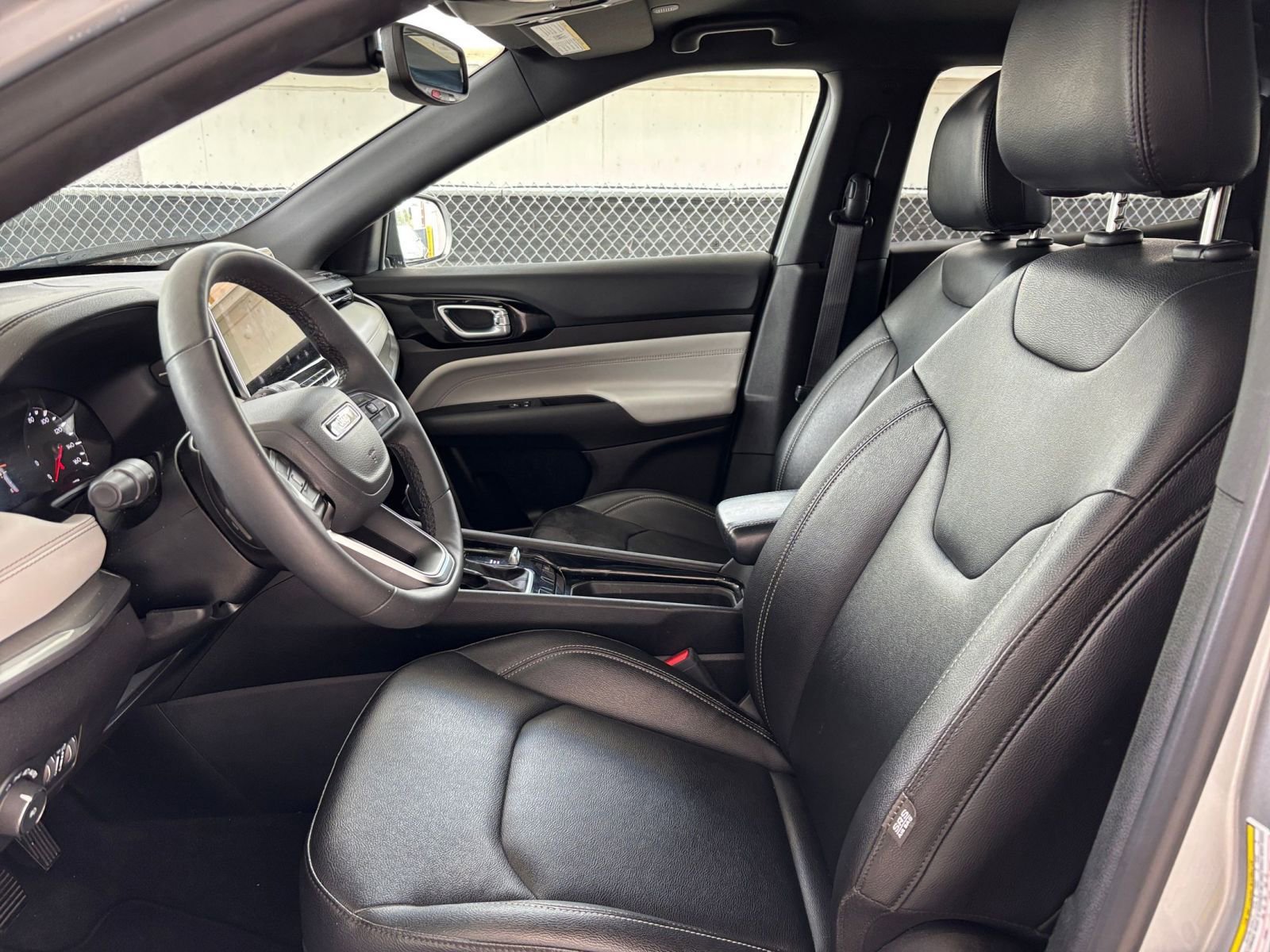 Thumbnail: 2025 Jeep Compass - 27