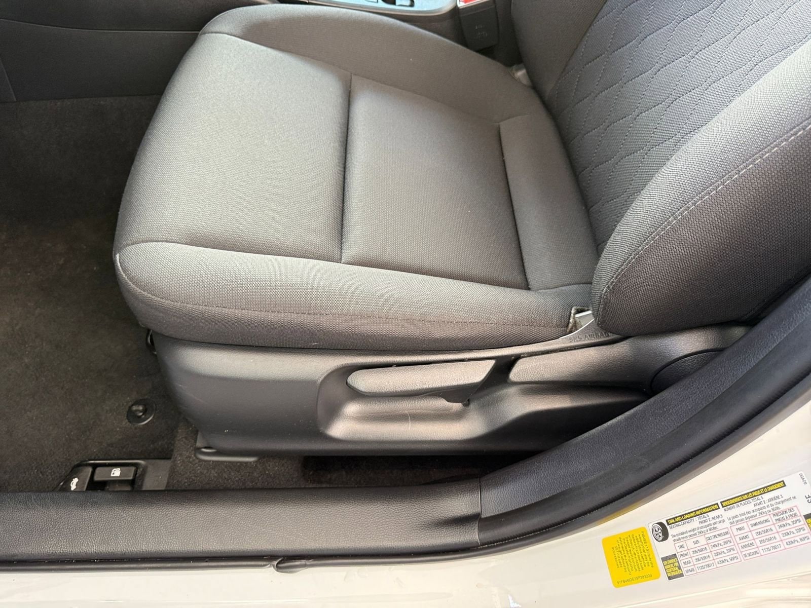 Thumbnail: 2025 Toyota Corolla - 23