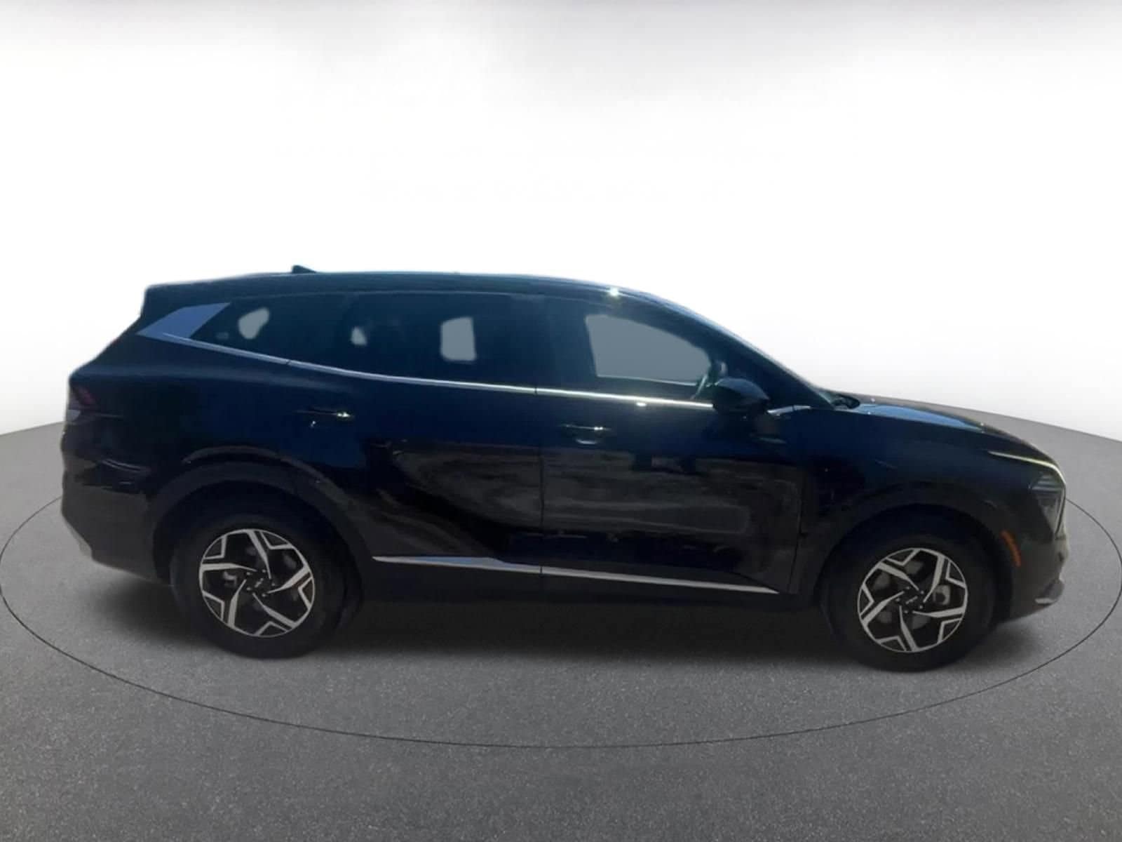 Thumbnail: 2025 Kia Sportage - 16