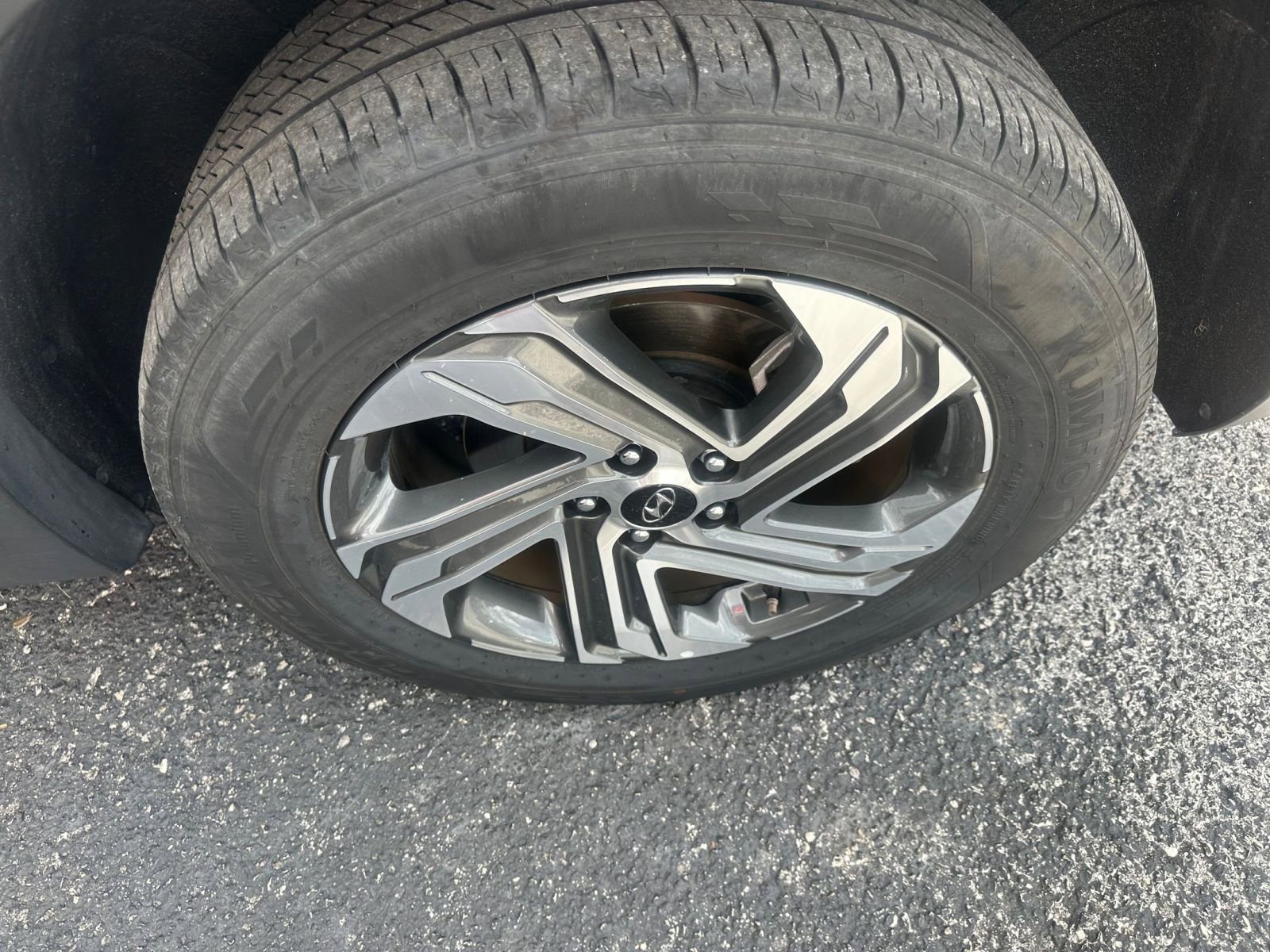 Thumbnail: 2023 Hyundai Santa Fe - 30